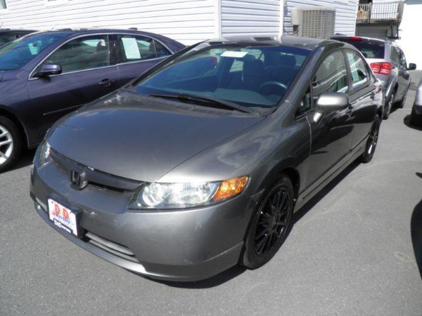 2006 Gray Honda Civic LX Sedan AT (1HGFA16536L) with an 1.8L L4 SOHC 16V engine, AT transmission, located at 15520 McMullen Hwy SW, Belair, MD, 21502, (301) 729-3700, 39.581375, -78.846451- Photo#0