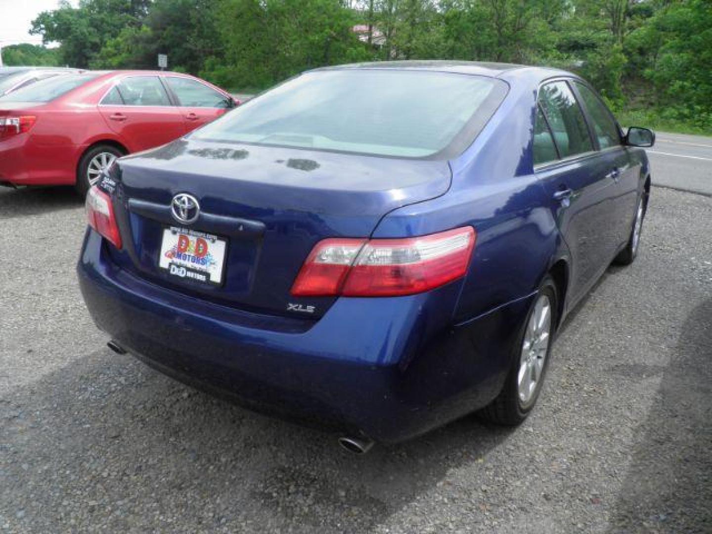 2008 Blue Toyota Camry XLE V6 (4T1BK46K68U) with an 3.5l V6 engine, AT transmission, located at 19521 New George's Creek Rd SW, Barton, MD, 21521, (301) 463-2404, 39.524323, -79.017906 - Photo#4