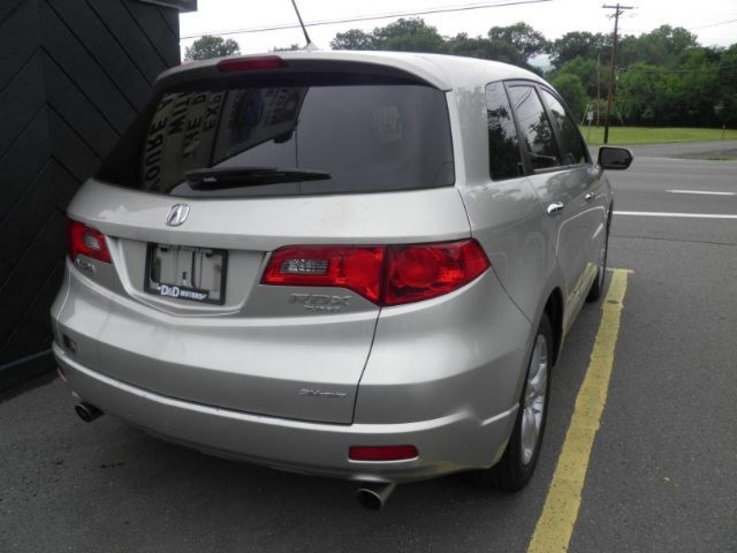 2009 SILVER Acura RDX TECH PKG (5J8TB18259A) with an 3.6L V6 engine, AT transmission, located at 15520 McMullen Hwy SW, Belair, MD, 21502, (301) 729-3700, 39.581375, -78.846451- Photo#5