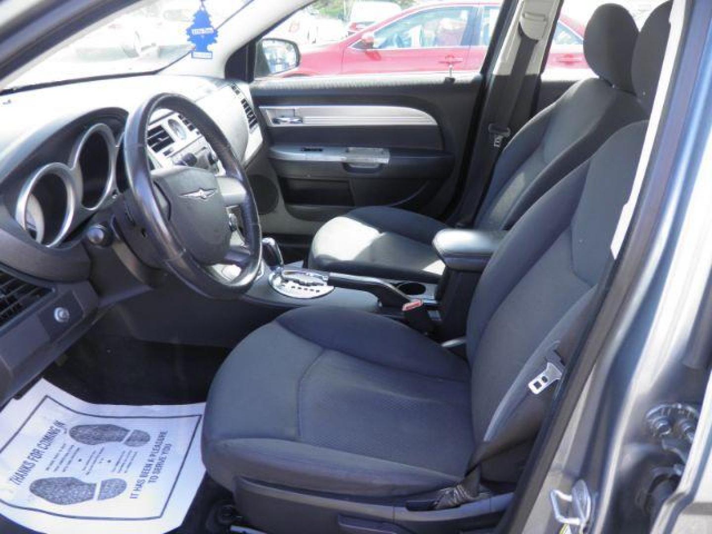 2009 GRAY Chrysler Sebring Sedan Touring (1C3LC56B49N) with an 2.4 L4 engine, AT transmission, located at 19521 New George's Creek Rd SW, Barton, MD, 21521, (301) 463-2404, 39.524323, -79.017906 - Photo#1
