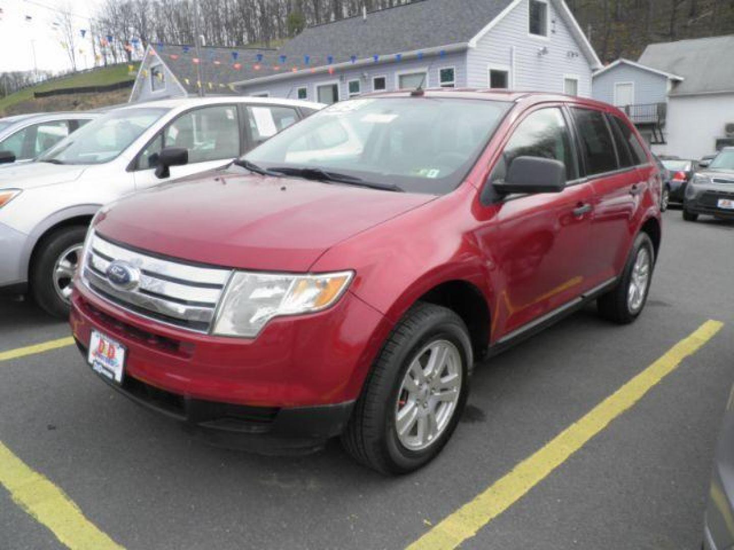 2009 RED Ford Edge SE FWD (2FMDK36C19B) with an 3.5L V6 DOHC 24V engine, AT transmission, located at 15520 McMullen Hwy SW, Belair, MD, 21502, (301) 729-3700, 39.581375, -78.846451 - Photo#6
