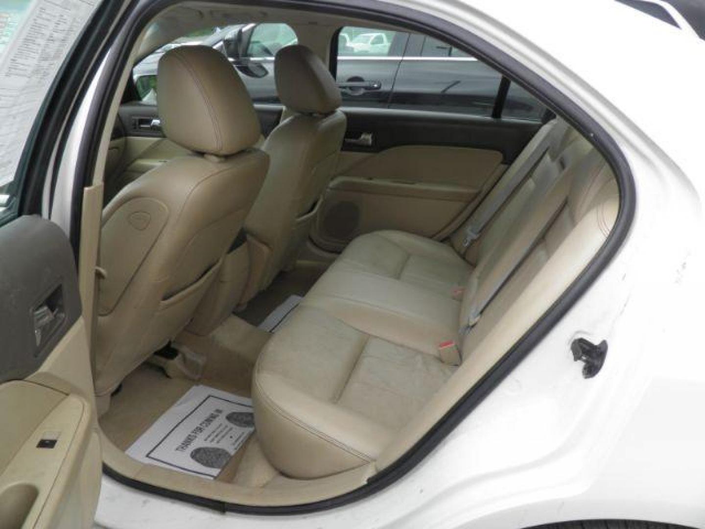 2009 White Mercury Milan V6 Premier (3MEHM08169R) with an 3.0L V6 engine, AT transmission, located at 19521 New George's Creek Rd SW, Barton, MD, 21521, (301) 463-2404, 39.524323, -79.017906 - Photo#3