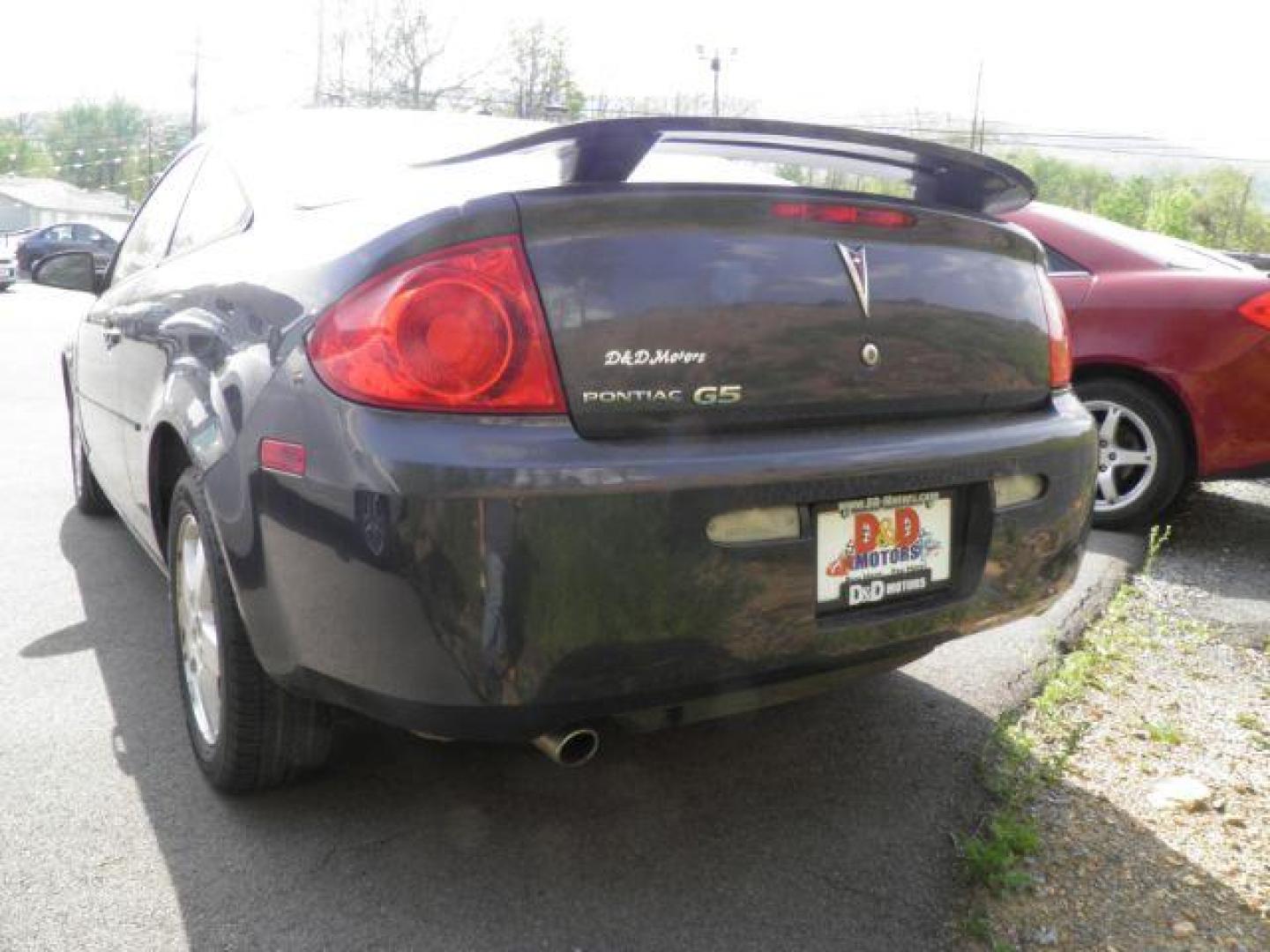 2009 GRAY Pontiac G5 GT Coupe (1G2AS18H597) with an 2.4L L4 engine, AT transmission, located at 15520 McMullen Hwy SW, Belair, MD, 21502, (301) 729-3700, 39.581375, -78.846451 - Photo#4