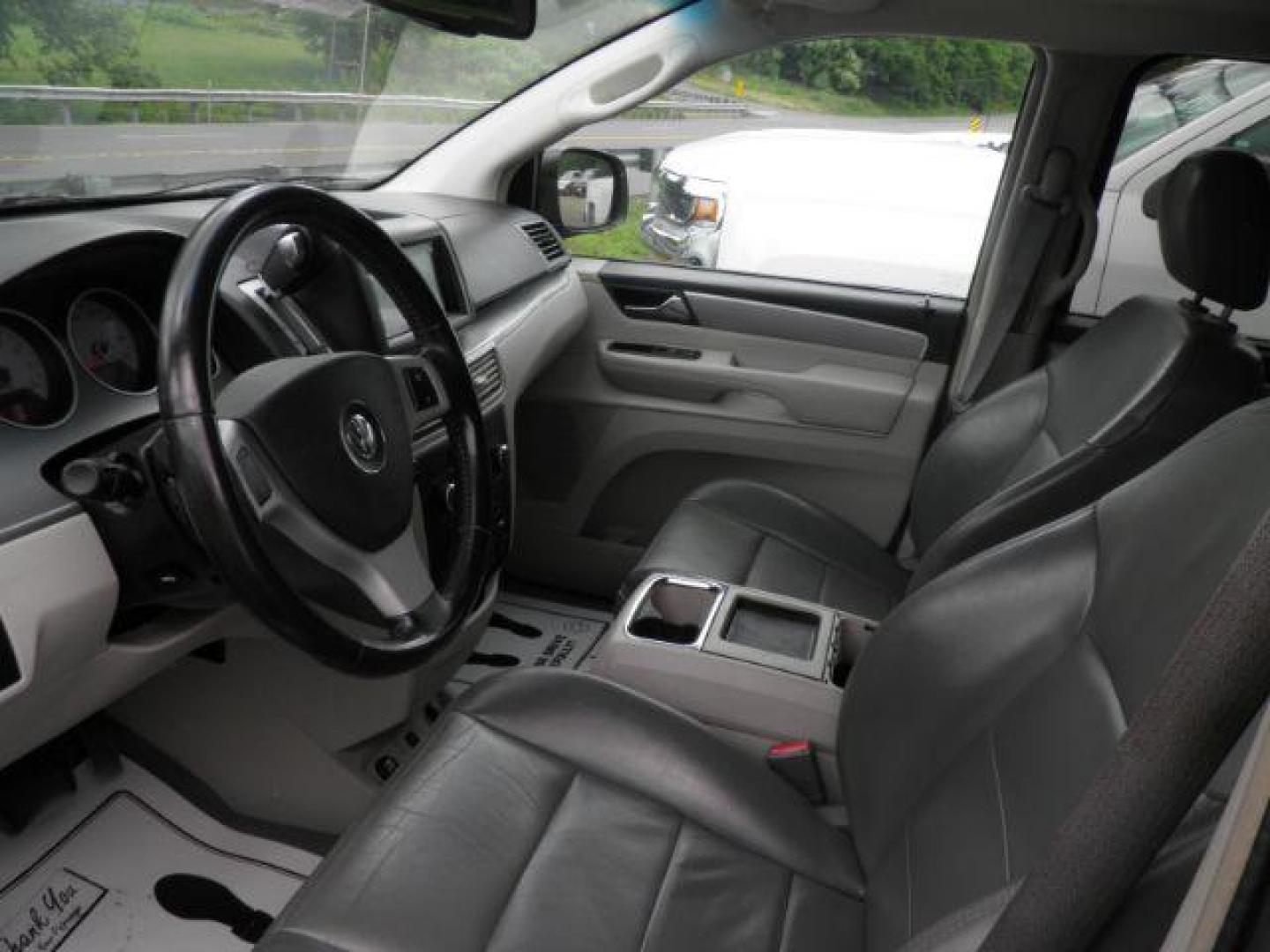 2009 Silver Volkswagen Routan SEL Premium (2V8HW64X79R) with an 4.0L V6 engine, AT transmission, located at 19521 New George's Creek Rd SW, Barton, MD, 21521, (301) 463-2404, 39.524323, -79.017906 - Photo#1
