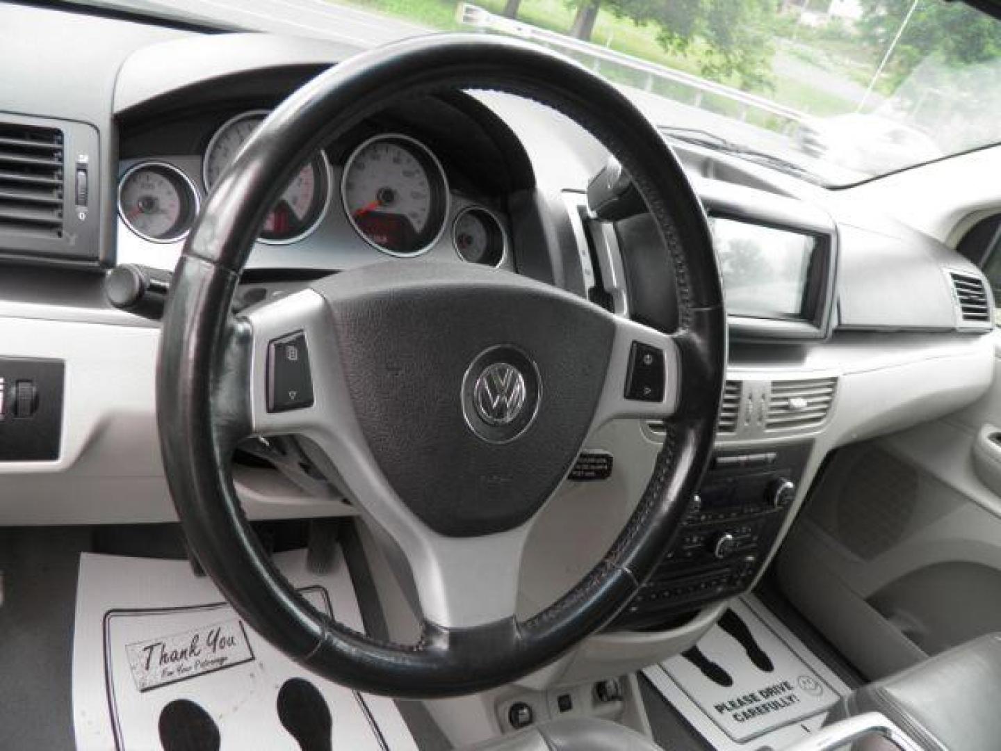 2009 Silver Volkswagen Routan SEL Premium (2V8HW64X79R) with an 4.0L V6 engine, AT transmission, located at 19521 New George's Creek Rd SW, Barton, MD, 21521, (301) 463-2404, 39.524323, -79.017906 - Photo#2