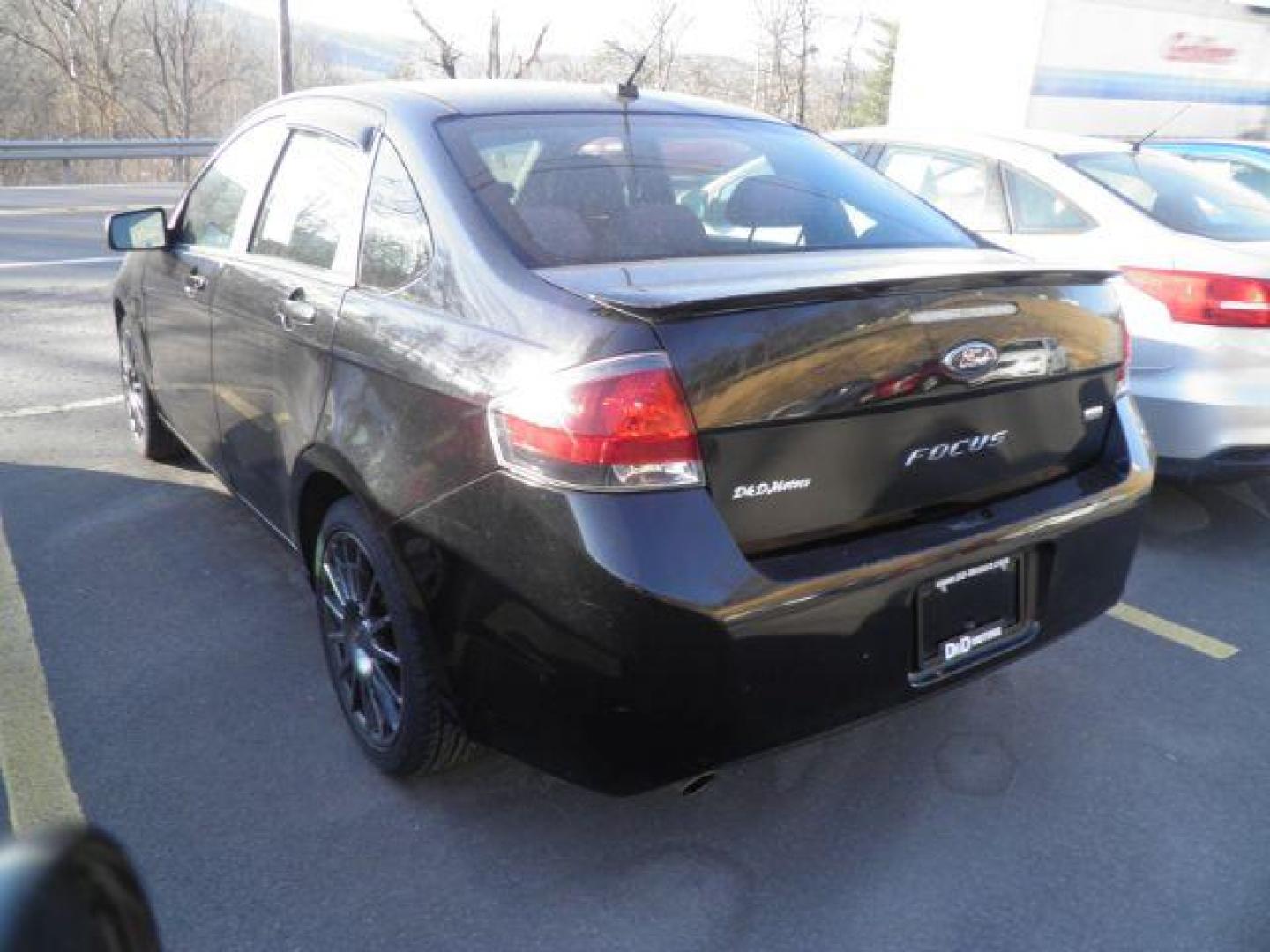 2010 BLACK Ford Focus SES Sedan (1FAHP3GN4AW) with an 2.0L L4 engine, MAN transmission, located at 15520 McMullen Hwy SW, Belair, MD, 21502, (301) 729-3700, 39.581375, -78.846451 - Photo#4