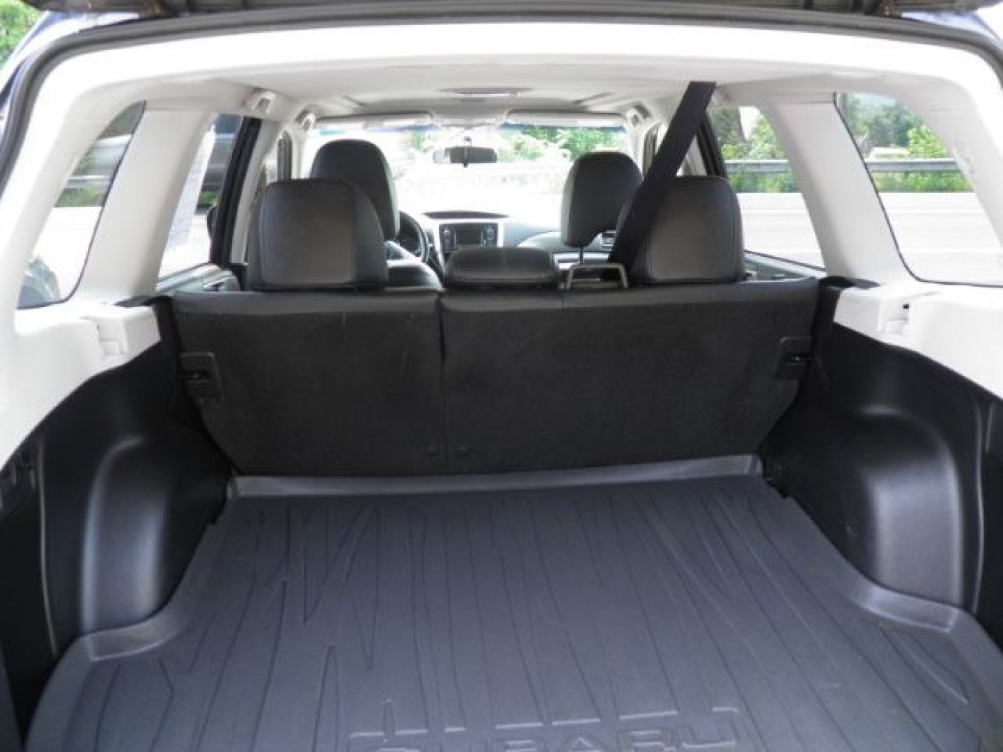 2010 BLACK Subaru Forester 2.5XS (JF2SH6BC9AH) with an 2.5 L4 engine, AT transmission, located at 15520 McMullen Hwy SW, Belair, MD, 21502, (301) 729-3700, 39.581375, -78.846451- Photo#4