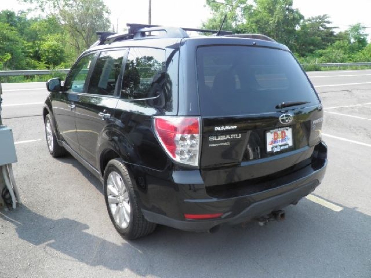 2010 BLACK Subaru Forester 2.5XS (JF2SH6BC9AH) with an 2.5 L4 engine, AT transmission, located at 15520 McMullen Hwy SW, Belair, MD, 21502, (301) 729-3700, 39.581375, -78.846451- Photo#5