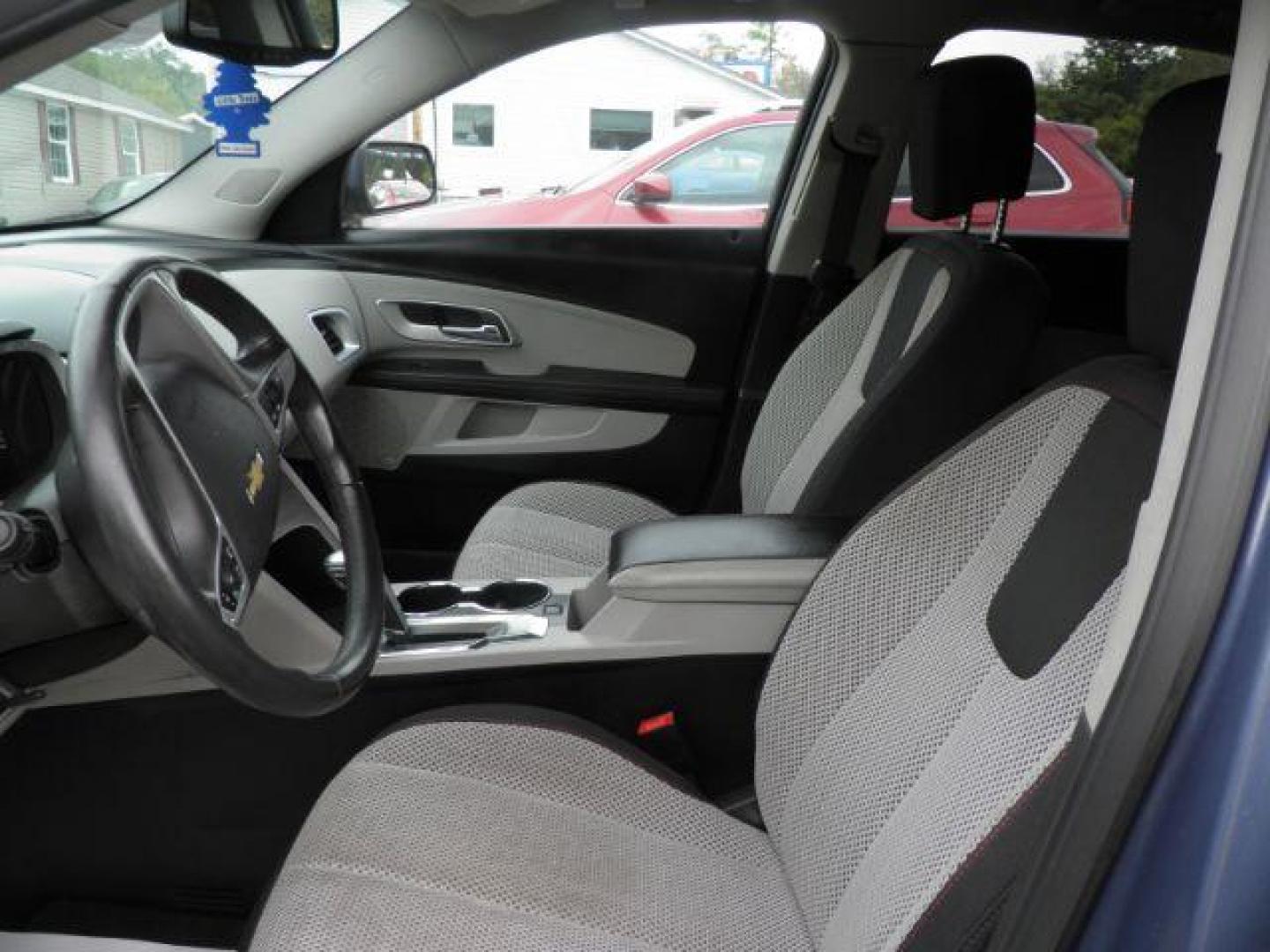 2011 BLUE Chevrolet Equinox 2LT (2CNFLNE55B6) with an 3.6L V6 engine, AT transmission, located at 19521 New George's Creek Rd SW, Barton, MD, 21521, (301) 463-2404, 39.524323, -79.017906 - Photo#1