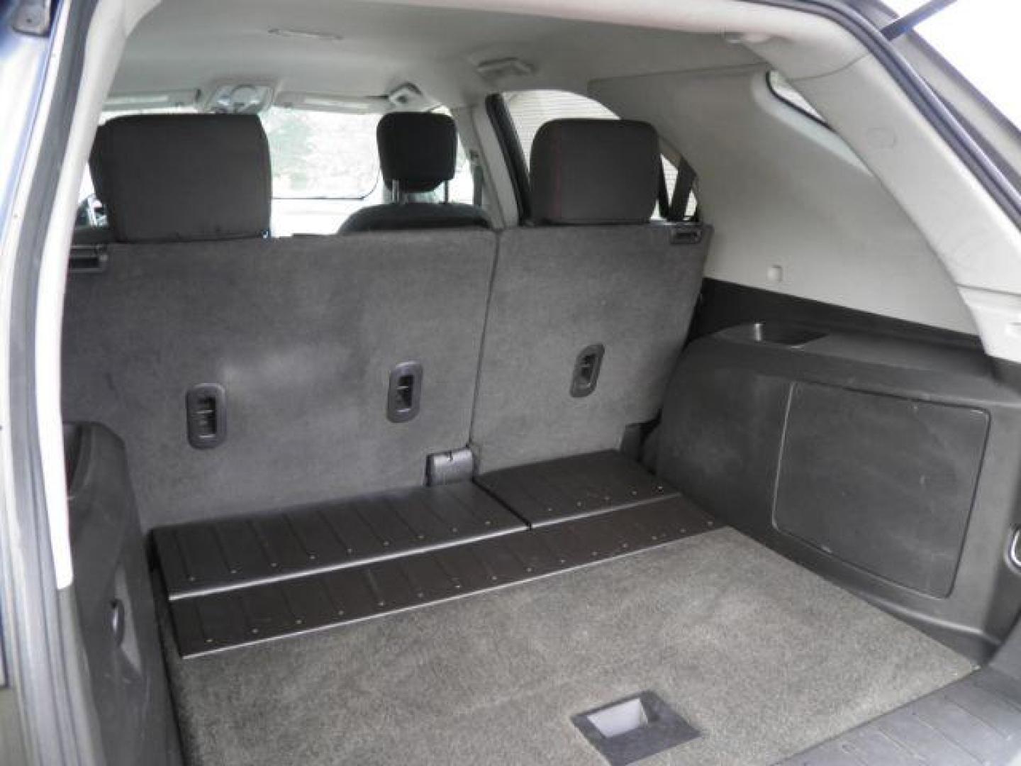 2011 BLUE Chevrolet Equinox 2LT (2CNFLNE55B6) with an 3.6L V6 engine, AT transmission, located at 19521 New George's Creek Rd SW, Barton, MD, 21521, (301) 463-2404, 39.524323, -79.017906 - Photo#4