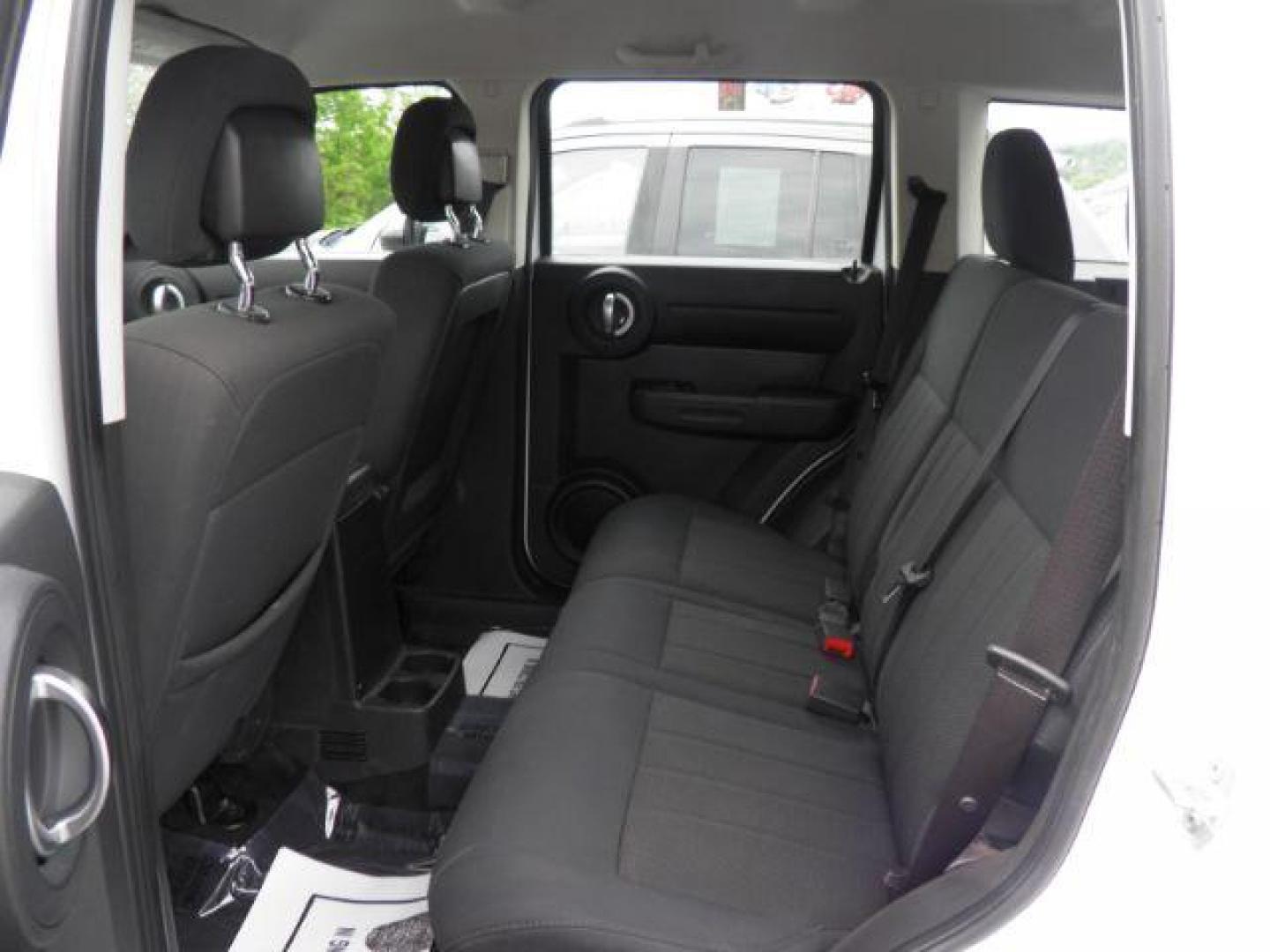2011 WHITE Dodge Nitro SE 4WD (1D4PU2GK3BW) with an 3.7L V6 SOHC 12V engine, 4-Speed Automatic transmission, located at 15520 McMullen Hwy SW, Belair, MD, 21502, (301) 729-3700, 39.581375, -78.846451 - Photo#3