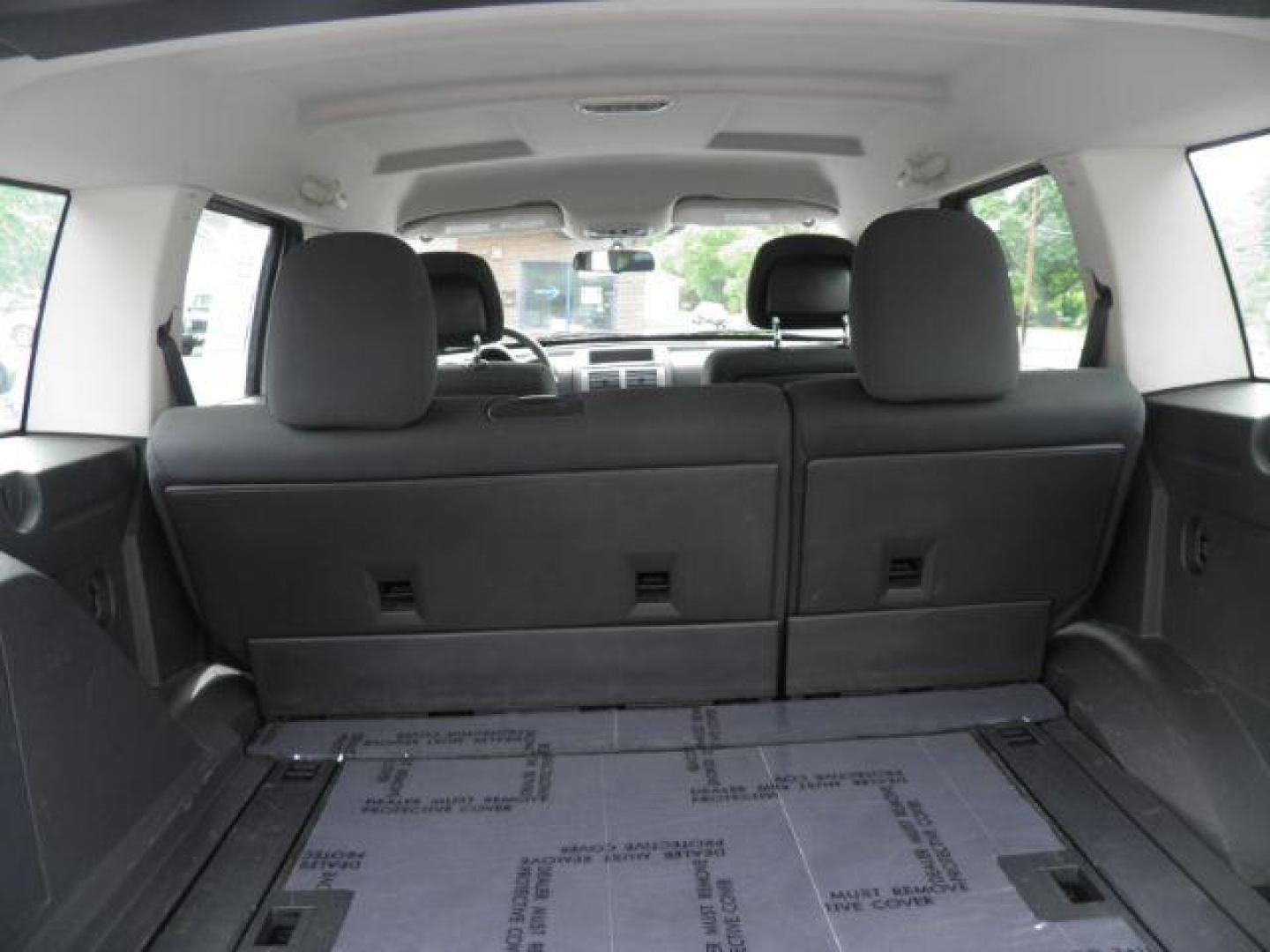 2011 WHITE Dodge Nitro SE 4WD (1D4PU2GK3BW) with an 3.7L V6 SOHC 12V engine, 4-Speed Automatic transmission, located at 15520 McMullen Hwy SW, Belair, MD, 21502, (301) 729-3700, 39.581375, -78.846451 - Photo#4
