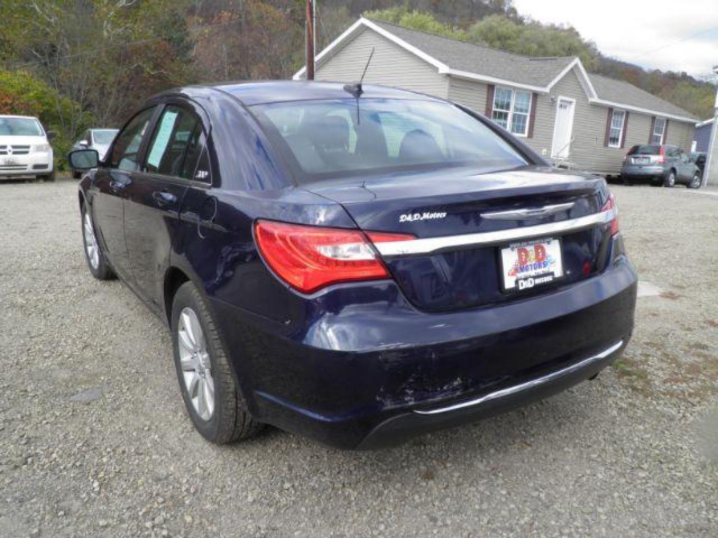 2013 Blue Chrysler 200 Touring (1C3CCBBB9DN) with an 2.4L I4 engine, AT transmission, located at 15520 McMullen Hwy SW, Belair, MD, 21502, (301) 729-3700, 39.581375, -78.846451 - Photo#4