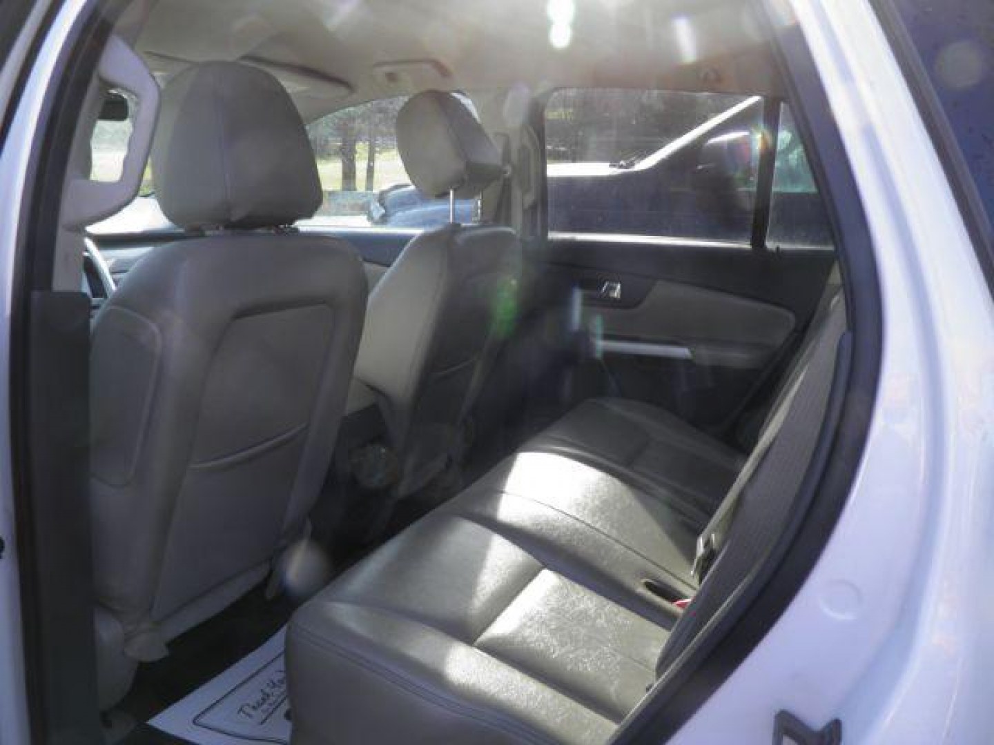 2013 White Ford Edge SEL (2FMDK3JC4DB) with an 3.5L V6 engine, AT transmission, located at 15520 McMullen Hwy SW, Belair, MD, 21502, (301) 729-3700, 39.581375, -78.846451 - Photo#3