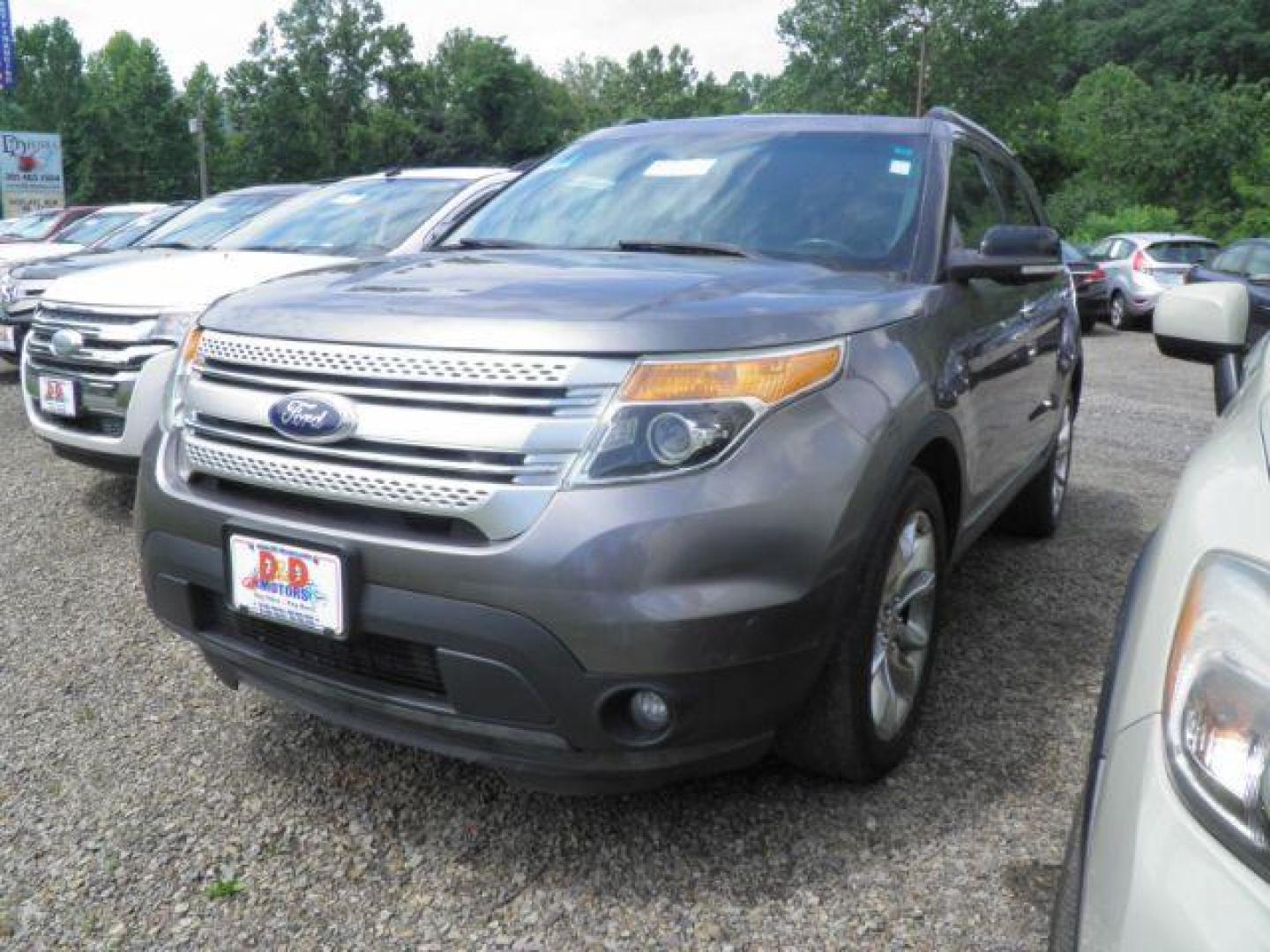 2013 Gray Ford Explorer XLT (1FM5K8D81DG) with an 3.5L V6 engine, AT transmission, located at 19521 New George's Creek Rd SW, Barton, MD, 21521, (301) 463-2404, 39.524323, -79.017906 - Photo#0