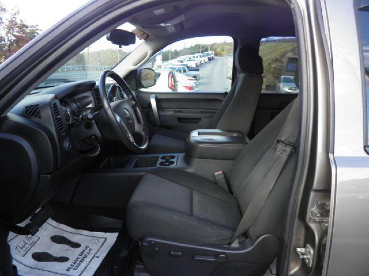 2013 Brown GMC Sierra 1500 SLE (3GTP2VE77DG) with an 5.3L V8 engine, AT transmission, located at 15520 McMullen Hwy SW, Belair, MD, 21502, (301) 729-3700, 39.581375, -78.846451 - Photo#1
