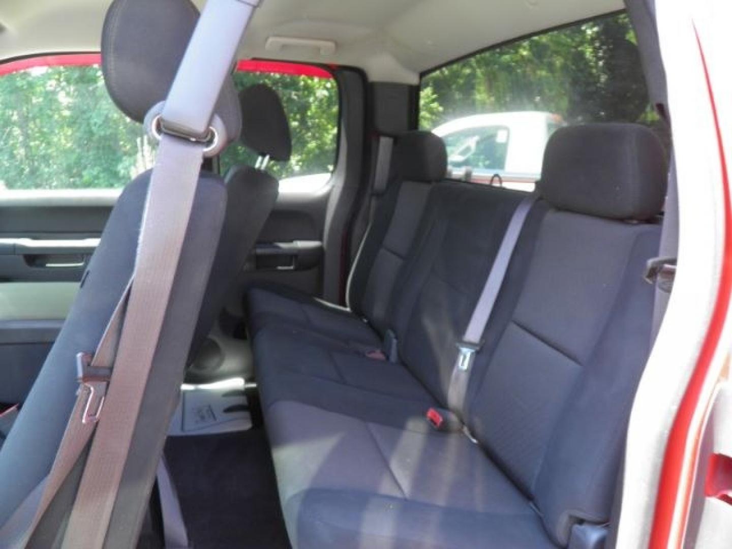 2013 RED GMC Sierra 1500 SLE (1GTR2VE79DZ) with an 4.8L V8 engine, AT transmission, located at 15520 McMullen Hwy SW, Belair, MD, 21502, (301) 729-3700, 39.581375, -78.846451- Photo#3