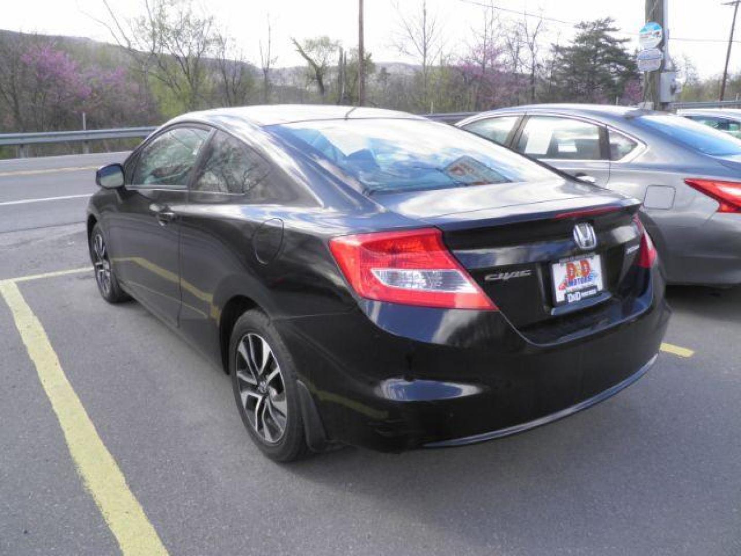 2013 BLACK Honda Civic EX Coupe 5-Speed AT (2HGFG3B89DH) with an 2.3L L4 engine, AT transmission, located at 15520 McMullen Hwy SW, Belair, MD, 21502, (301) 729-3700, 39.581375, -78.846451 - Photo#4