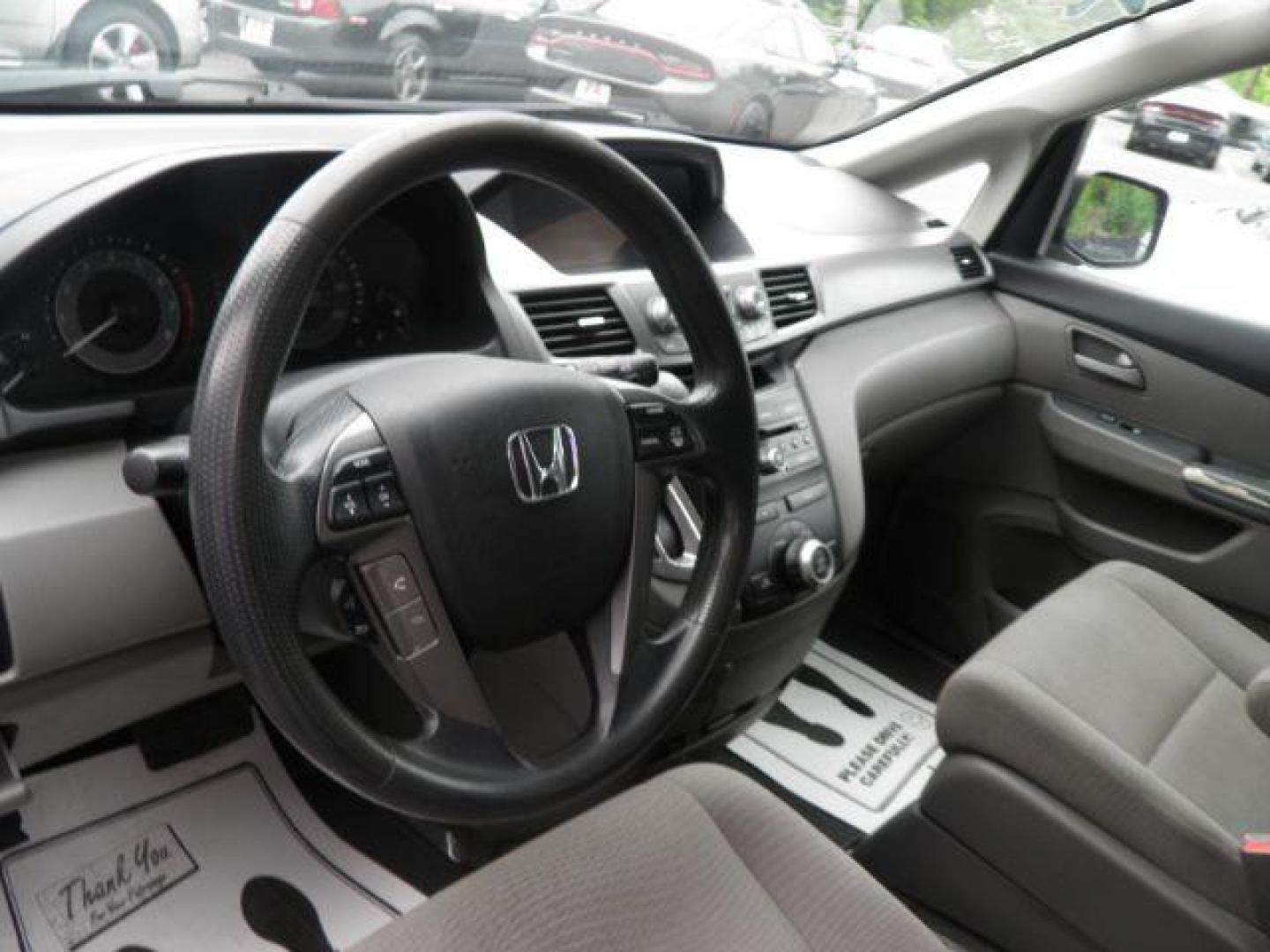 2013 Silver Honda Odyssey LX (5FNRL5H2XDB) with an 3.5L V6 engine, AT transmission, located at 15520 McMullen Hwy SW, Belair, MD, 21502, (301) 729-3700, 39.581375, -78.846451 - Photo#2