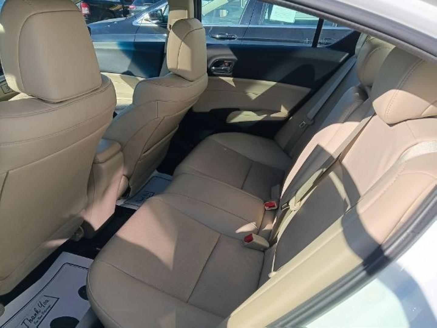 2014 WHITE ACURA ILX 4DR (19VDE1F78EE) with an 2.0L L4 engine, AT transmission, located at 15520 McMullen Hwy SW, Belair, MD, 21502, (301) 729-3700, 39.581375, -78.846451- Photo#3
