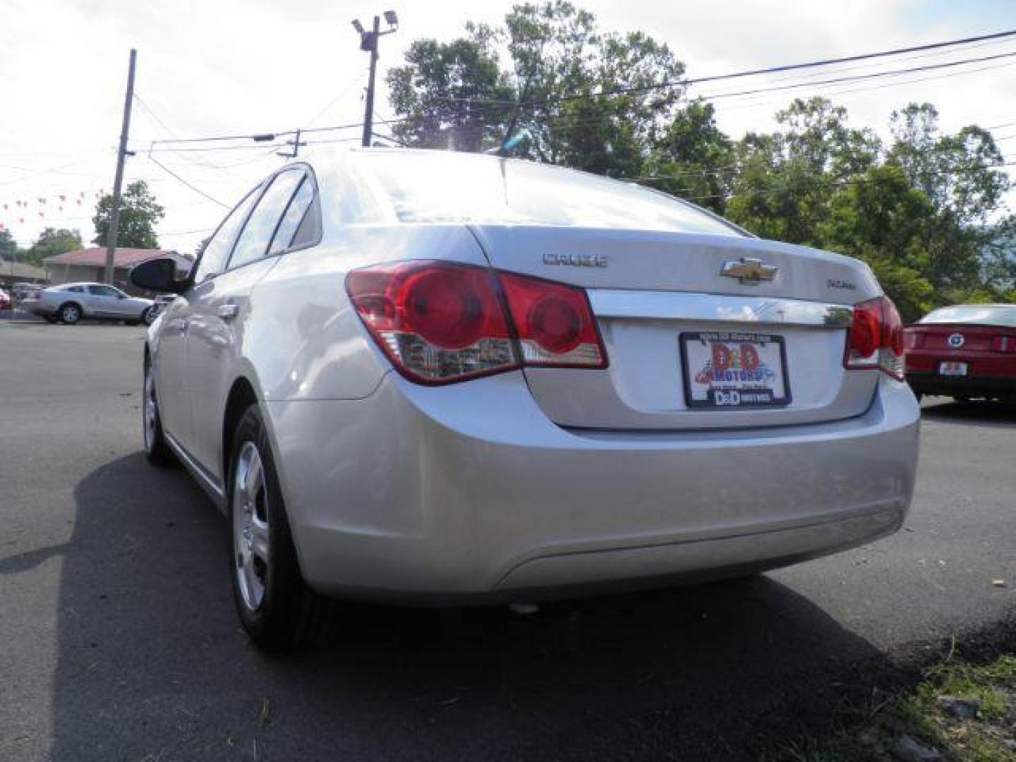 2014 Silver Chevrolet Cruze LS Auto (1G1PA5SH3E7) with an 1.8L I4 engine, AT transmission, located at 15520 McMullen Hwy SW, Belair, MD, 21502, (301) 729-3700, 39.581375, -78.846451 - Photo#3