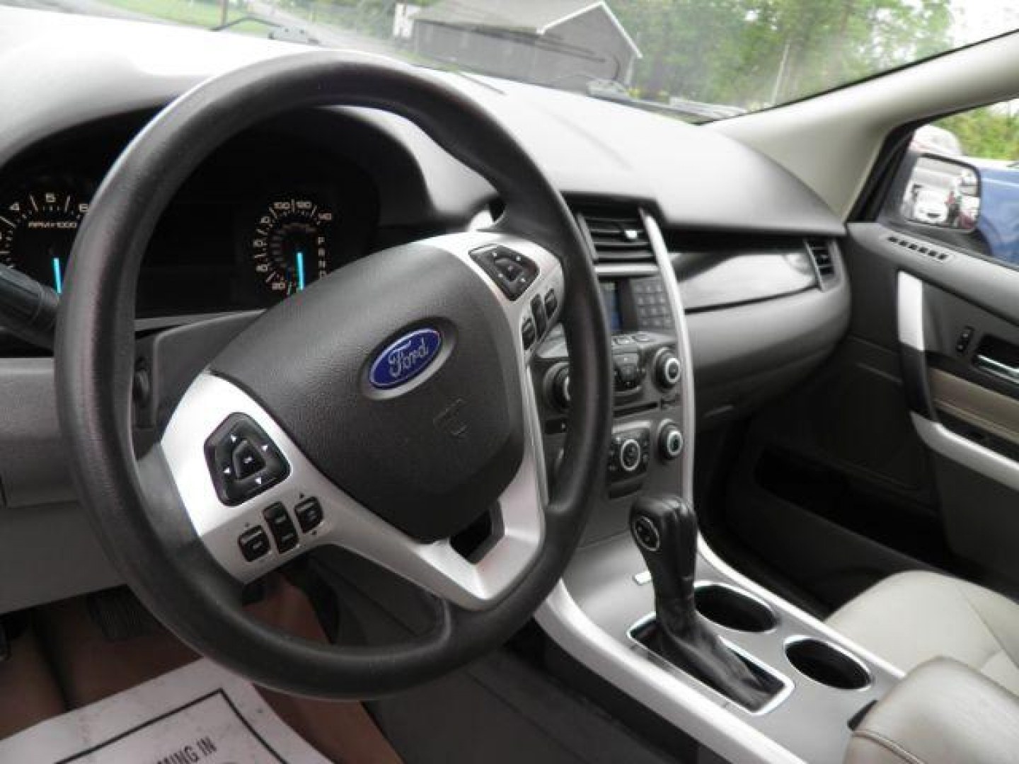 2014 WHITE Ford Edge SE (2FMDK3GC7EB) with an 3.5L V6 engine, AT transmission, located at 15520 McMullen Hwy SW, Belair, MD, 21502, (301) 729-3700, 39.581375, -78.846451- Photo#2