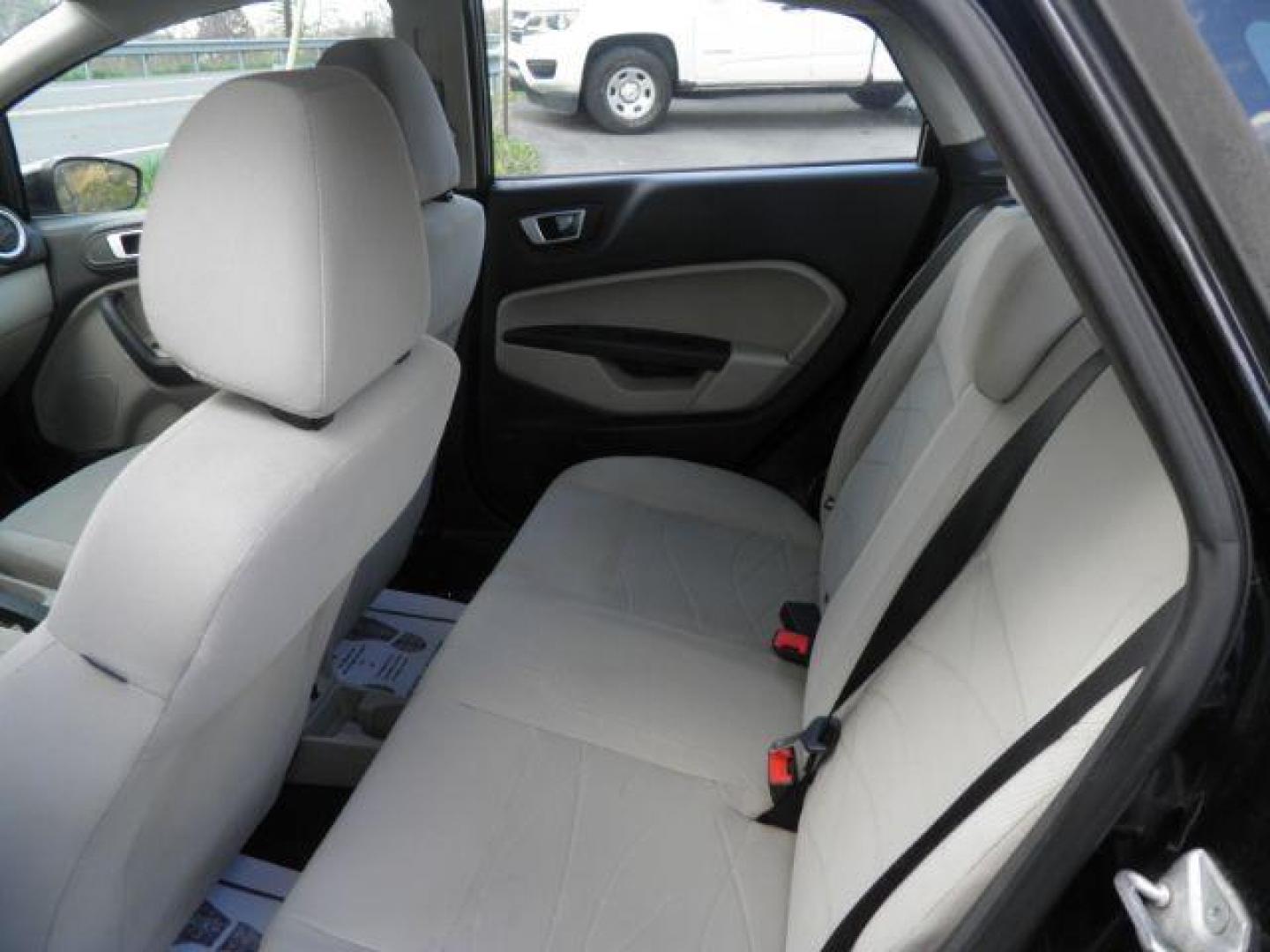 2014 Black Ford Fiesta SE Sedan (3FADP4BJ1EM) with an 1.6L I4 engine, AT transmission, located at 19521 New George's Creek Rd SW, Barton, MD, 21521, (301) 463-2404, 39.524323, -79.017906 - Photo#3