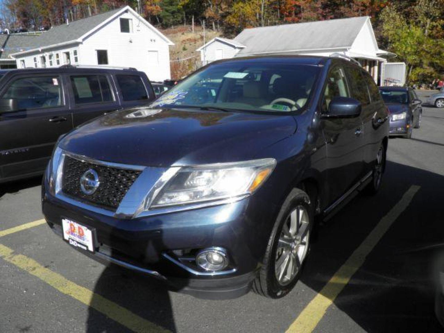 2014 Blue Nissan Pathfinder Platinum 4WD (5N1AR2MM6EC) with an 3.5L V6 engine, AT transmission, located at 15520 McMullen Hwy SW, Belair, MD, 21502, (301) 729-3700, 39.581375, -78.846451 - Photo#0