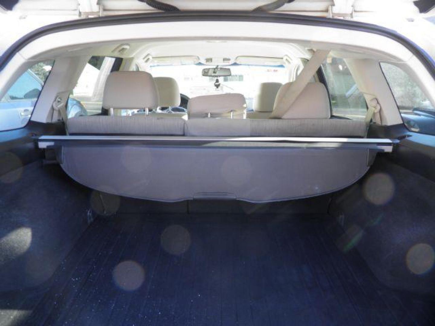 2014 WHITE Subaru Outback 2.5I Premium (4S4BRBCC2E1) with an 2.5 L4 engine, MAN transmission, located at 15520 McMullen Hwy SW, Belair, MD, 21502, (301) 729-3700, 39.581375, -78.846451 - Photo#4
