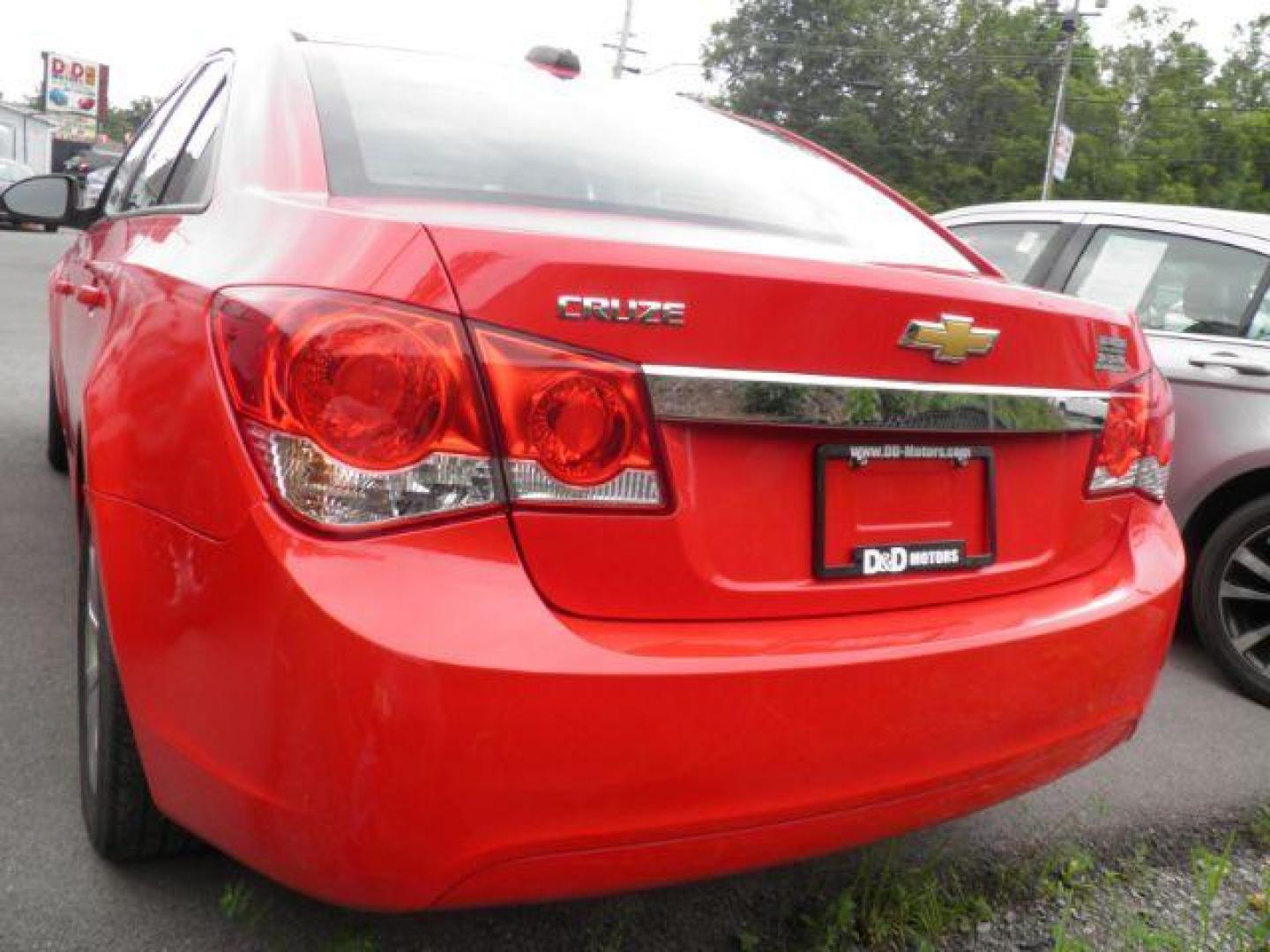 2015 Red Chevrolet Cruze LS Auto (1G1PA5SG6F7) with an 1.8L I4 engine, AT transmission, located at 15520 McMullen Hwy SW, Belair, MD, 21502, (301) 729-3700, 39.581375, -78.846451 - Photo#4