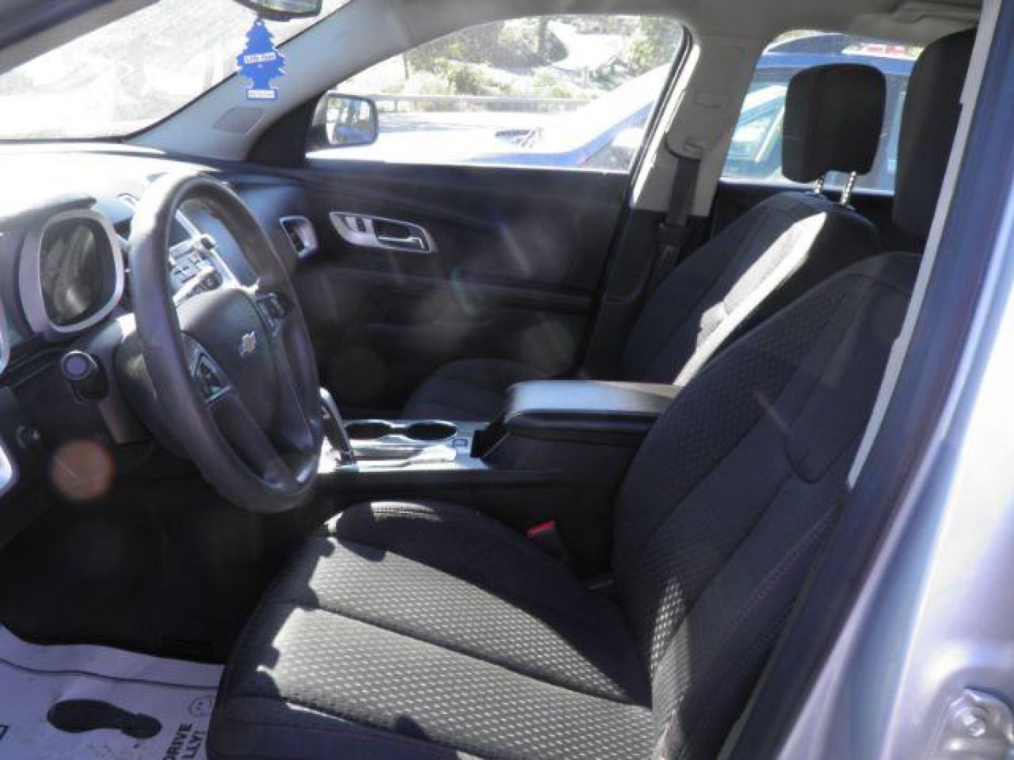 2015 SILVER Chevrolet Equinox LS (1GNFLEEK4FZ) with an 2.4L L4 engine, AT transmission, located at 19521 New George's Creek Rd SW, Barton, MD, 21521, (301) 463-2404, 39.524323, -79.017906- Photo#1