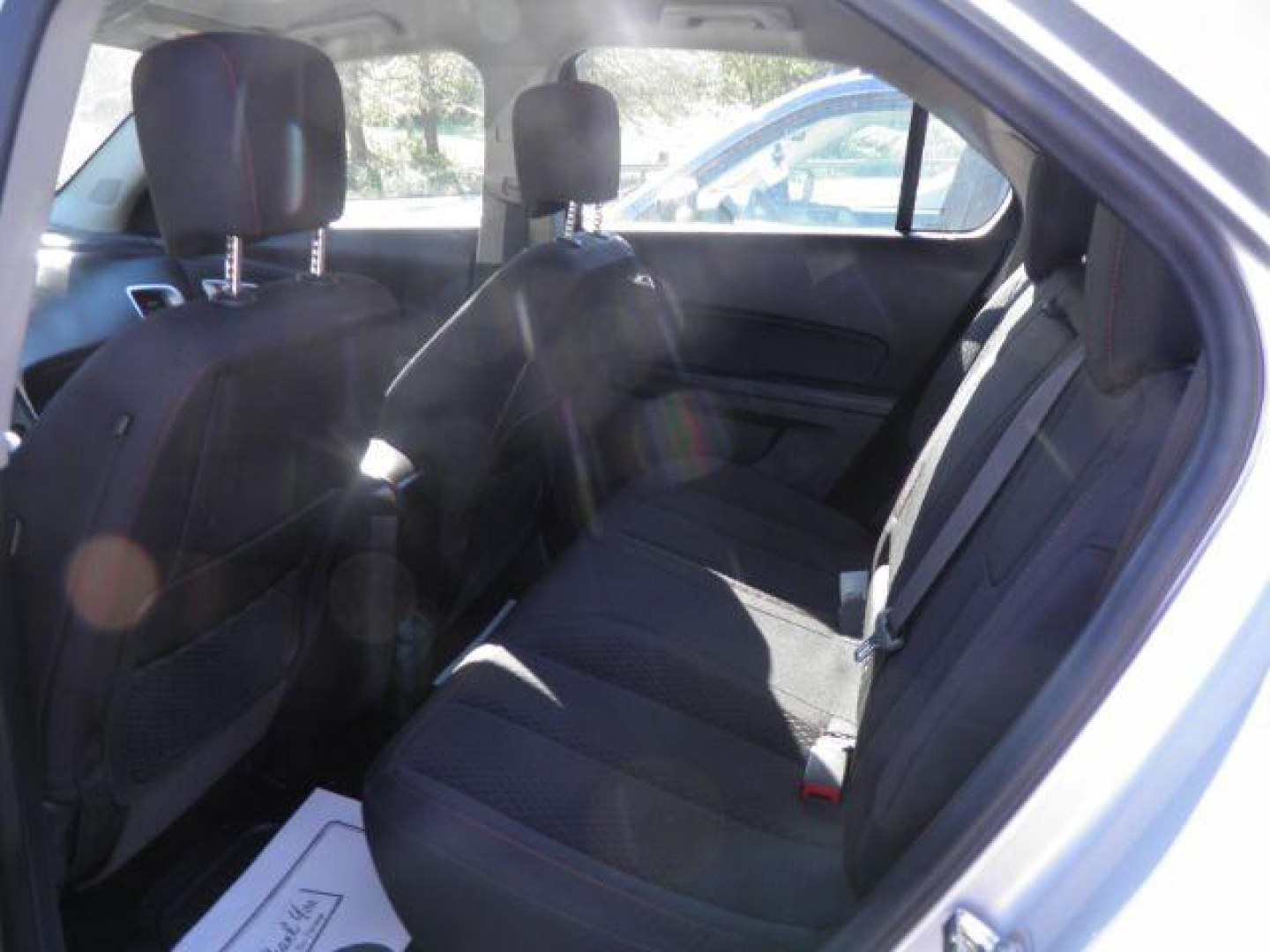 2015 SILVER Chevrolet Equinox LS (1GNFLEEK4FZ) with an 2.4L L4 engine, AT transmission, located at 19521 New George's Creek Rd SW, Barton, MD, 21521, (301) 463-2404, 39.524323, -79.017906- Photo#3