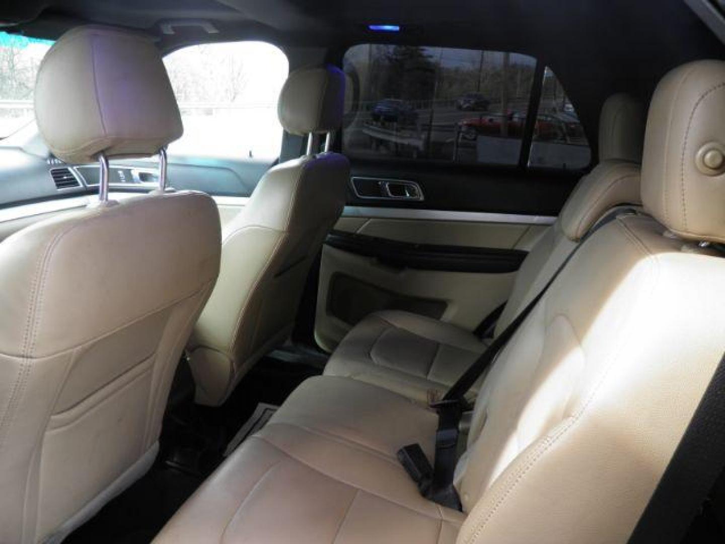 2016 BLUE FORD EXPLORER XLT (1FM5K8D80GG) with an 3.5L V6 engine, AT transmission, located at 15520 McMullen Hwy SW, Belair, MD, 21502, (301) 729-3700, 39.581375, -78.846451 - Photo#3
