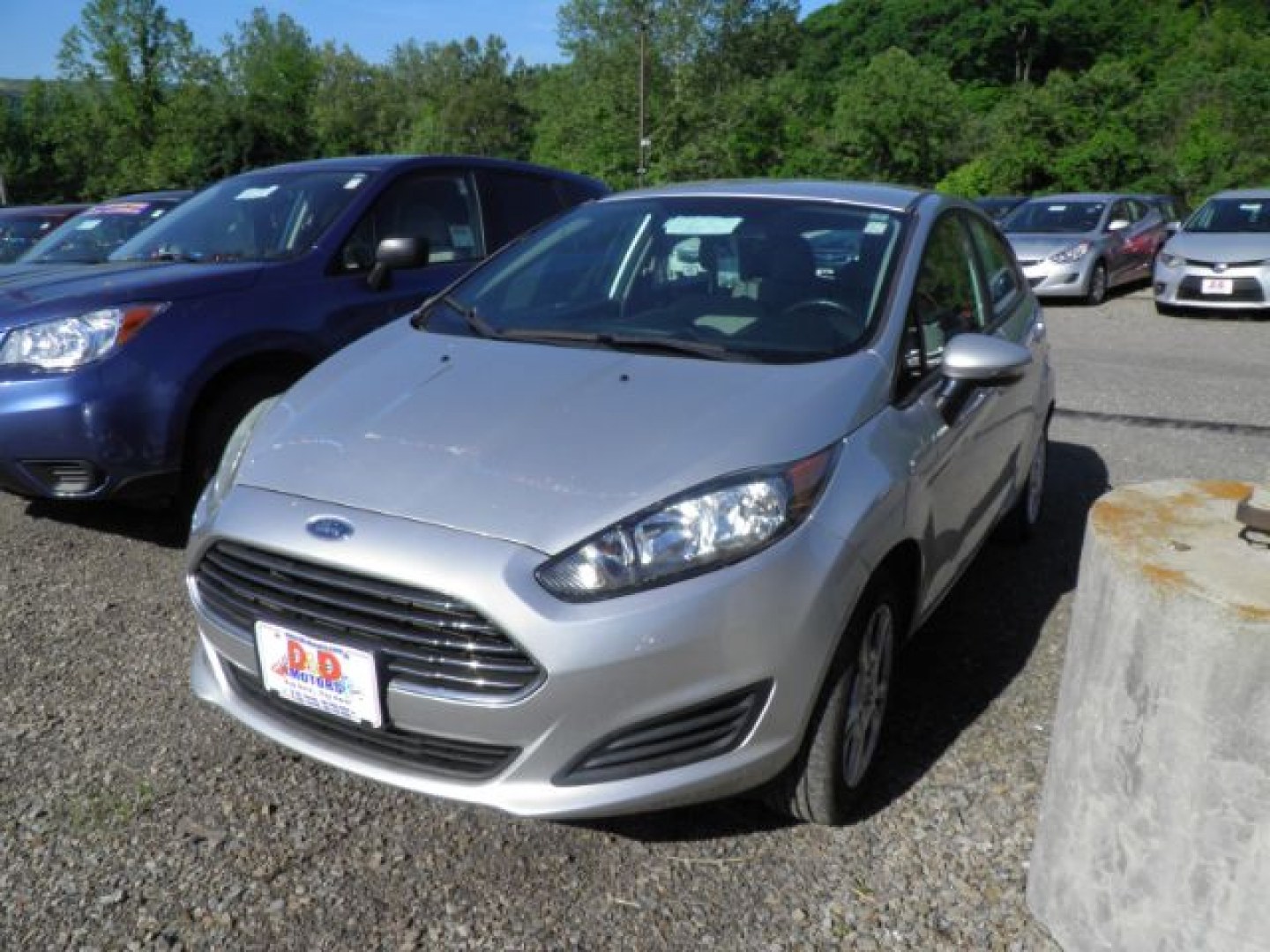 2016 Gray Ford Fiesta SE Hatchback (3FADP4EJXGM) with an 1.6L I4 engine, AT transmission, located at 15520 McMullen Hwy SW, Belair, MD, 21502, (301) 729-3700, 39.581375, -78.846451- Photo#0