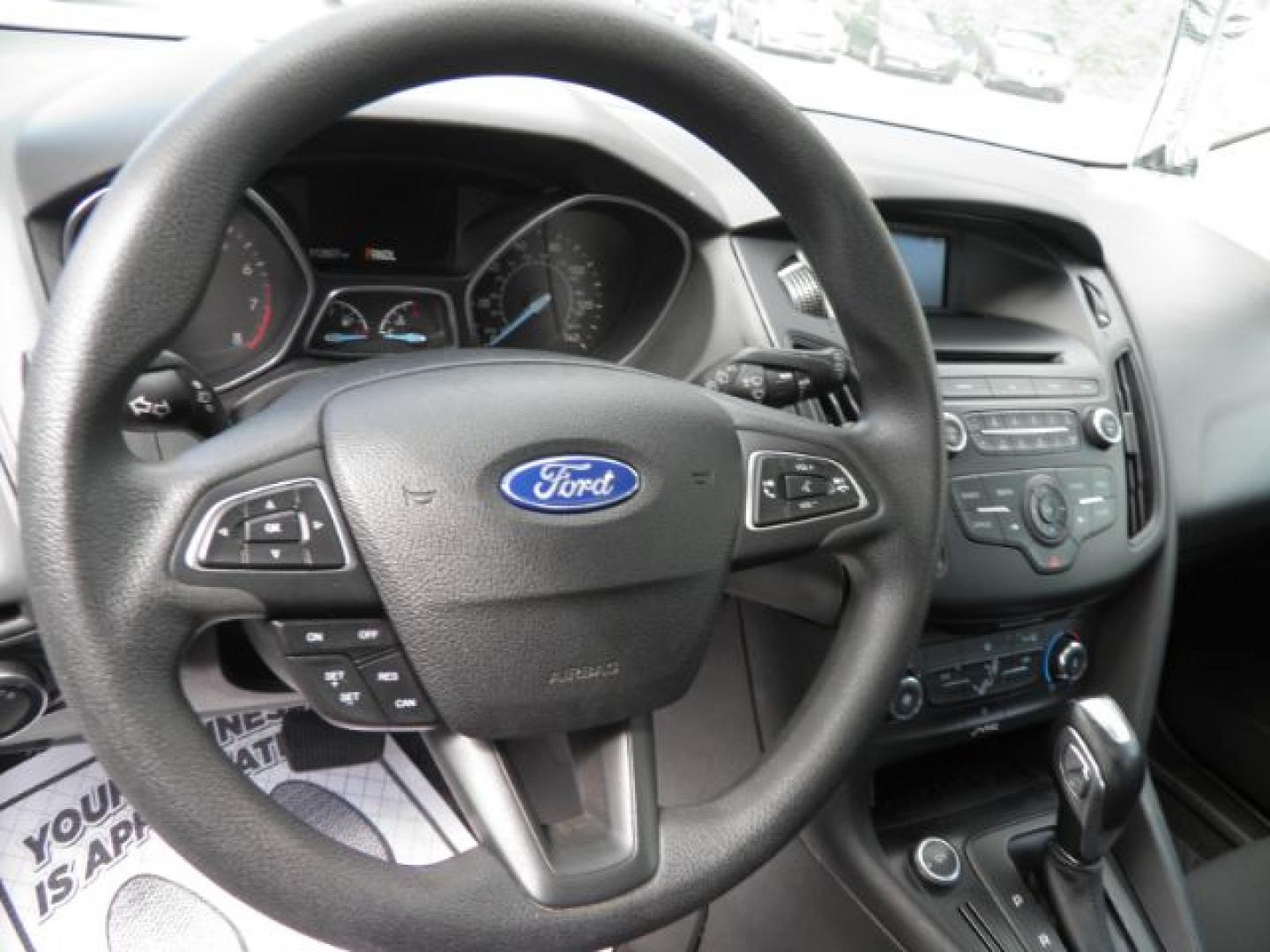 2016 White Ford Focus SE Hatch (1FADP3K25GL) with an 2.0L I4 engine, AT transmission, located at 15520 McMullen Hwy SW, Belair, MD, 21502, (301) 729-3700, 39.581375, -78.846451- Photo#2