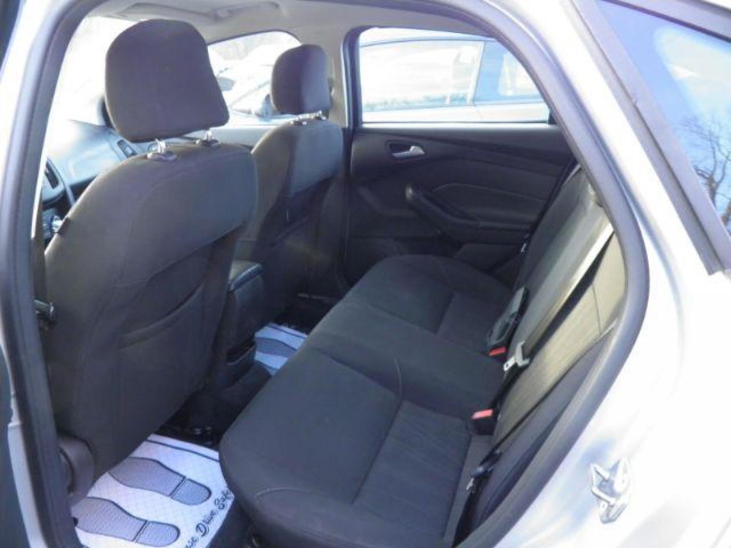 2016 Silver Ford Focus SE Sedan (1FADP3F24GL) with an 2.0L I4 engine, AT transmission, located at 15520 McMullen Hwy SW, Belair, MD, 21502, (301) 729-3700, 39.581375, -78.846451 - Photo#2