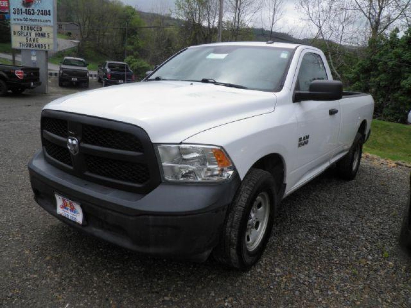 2016 WHITE RAM 1500 Tradesman Regular Ca (3C6JR7DG2GG) with an 3.6L V6 engine, AT transmission, located at 19521 New George's Creek Rd SW, Barton, MD, 21521, (301) 463-2404, 39.524323, -79.017906- Photo#0