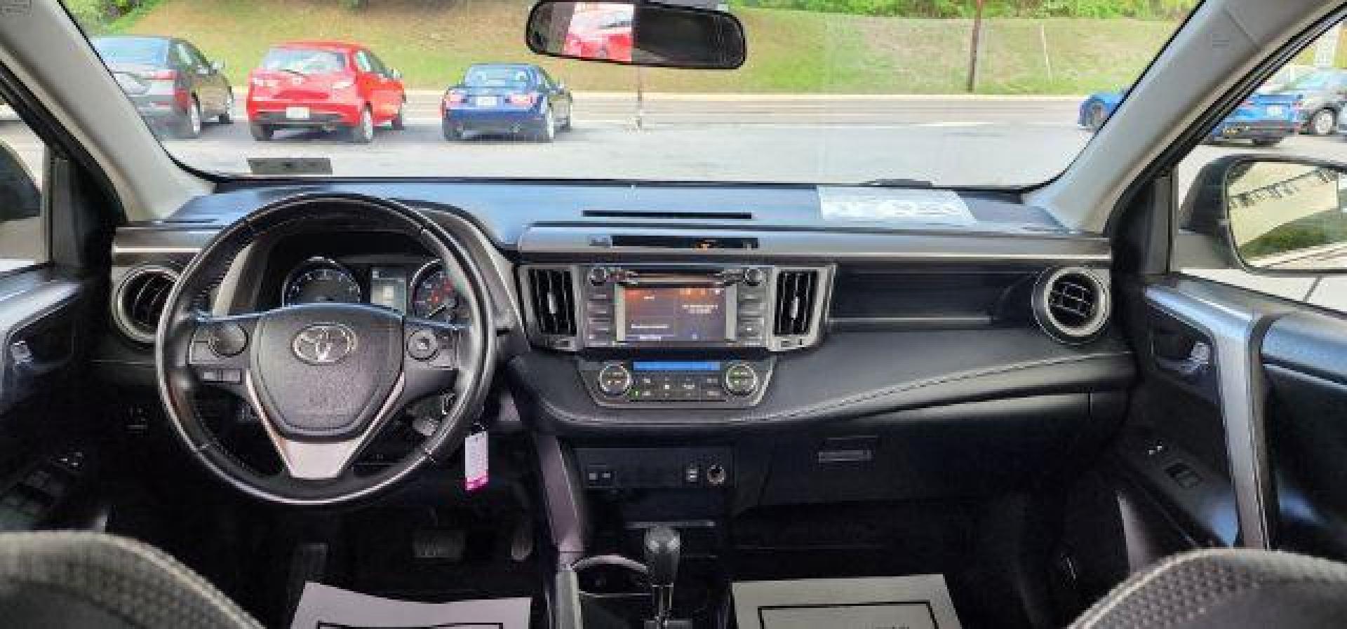 2016 Gray /Black, cloth Toyota RAV4 XLE AWD (JTMRFREV2GJ) with an 2.5L L4 engine, AT transmission, located at 15520 McMullen Hwy SW, Belair, MD, 21502, (301) 729-3700, 39.581375, -78.846451 - Photo#5