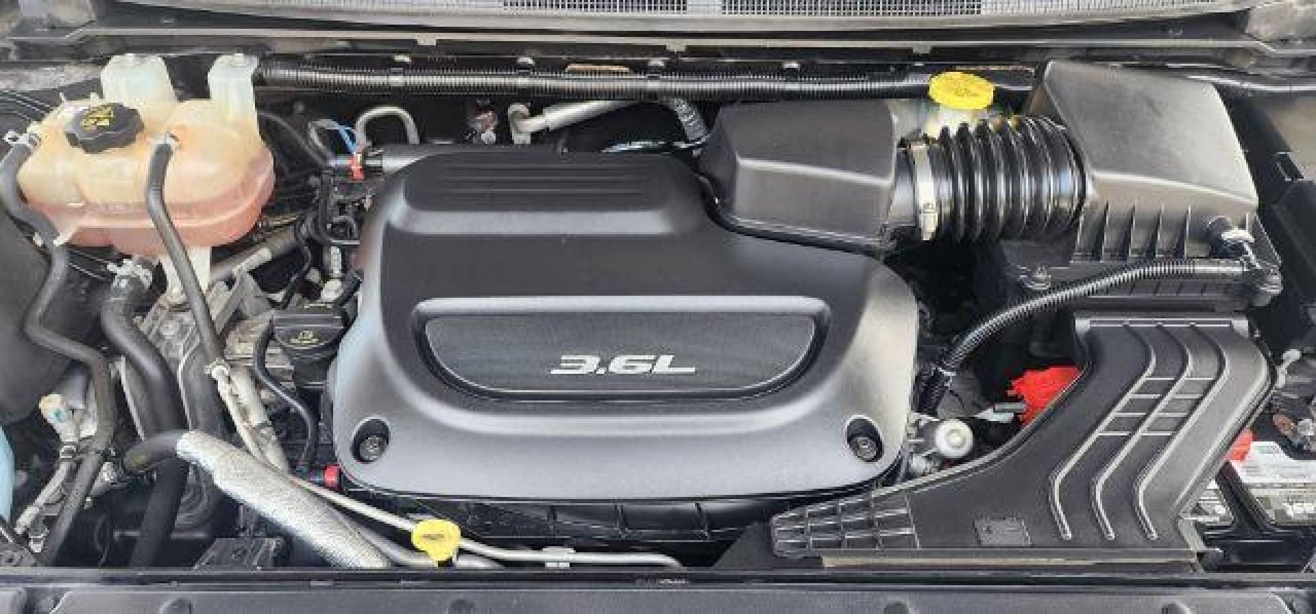 2017 GRAY /Leather Black CHRYSLER PACIFICA TRG (2C4RC1EG1HR) with an 3.6L V6 engine, AT transmission, located at 15520 McMullen Hwy SW, Belair, MD, 21502, (301) 729-3700, 39.581375, -78.846451 - Photo#16