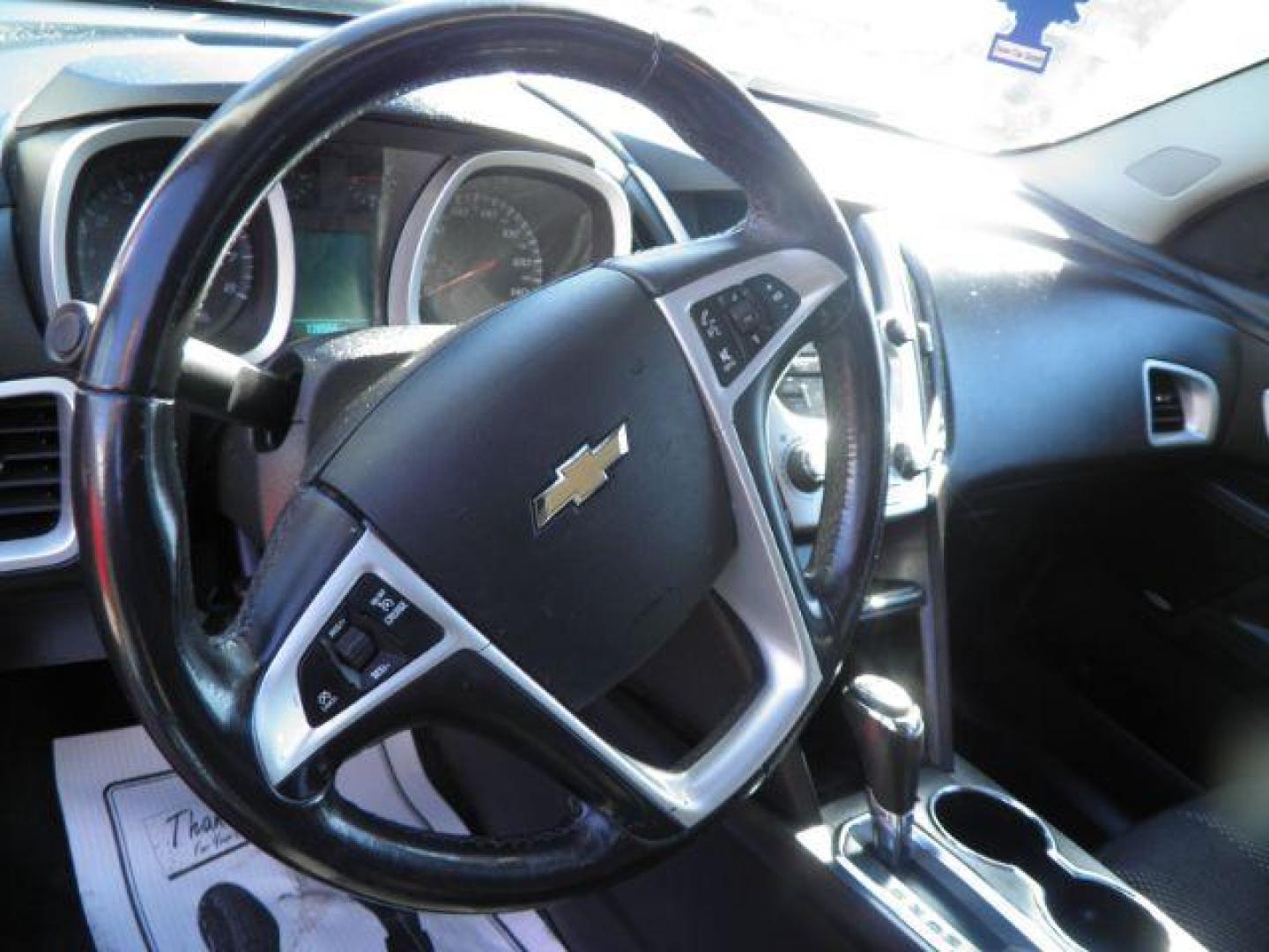 2017 BLUE Chevrolet Equinox LT (2GNFLFEK5H6) with an 2.4l I4 engine, AT transmission, located at 19521 New George's Creek Rd SW, Barton, MD, 21521, (301) 463-2404, 39.524323, -79.017906 - Photo#2