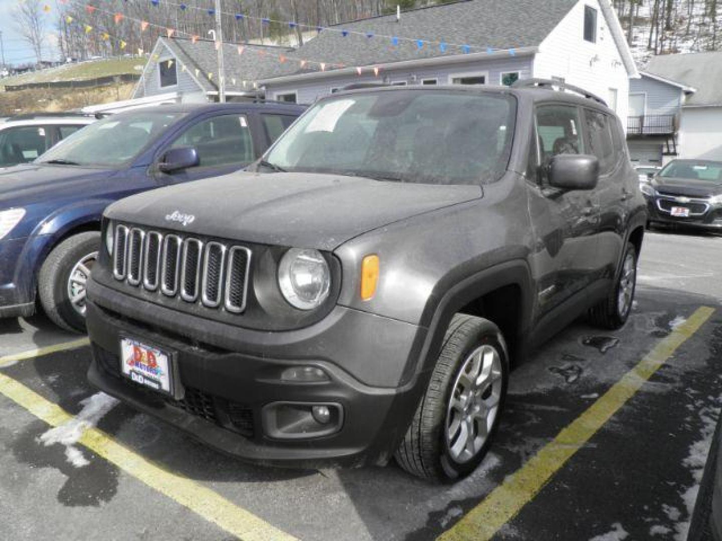2017 GRAY JEEP RENEGADE Latitude 4WD (ZACCJBBB4HP) with an 2.4L L4 engine, AT transmission, located at 15520 McMullen Hwy SW, Belair, MD, 21502, (301) 729-3700, 39.581375, -78.846451 - Photo#0