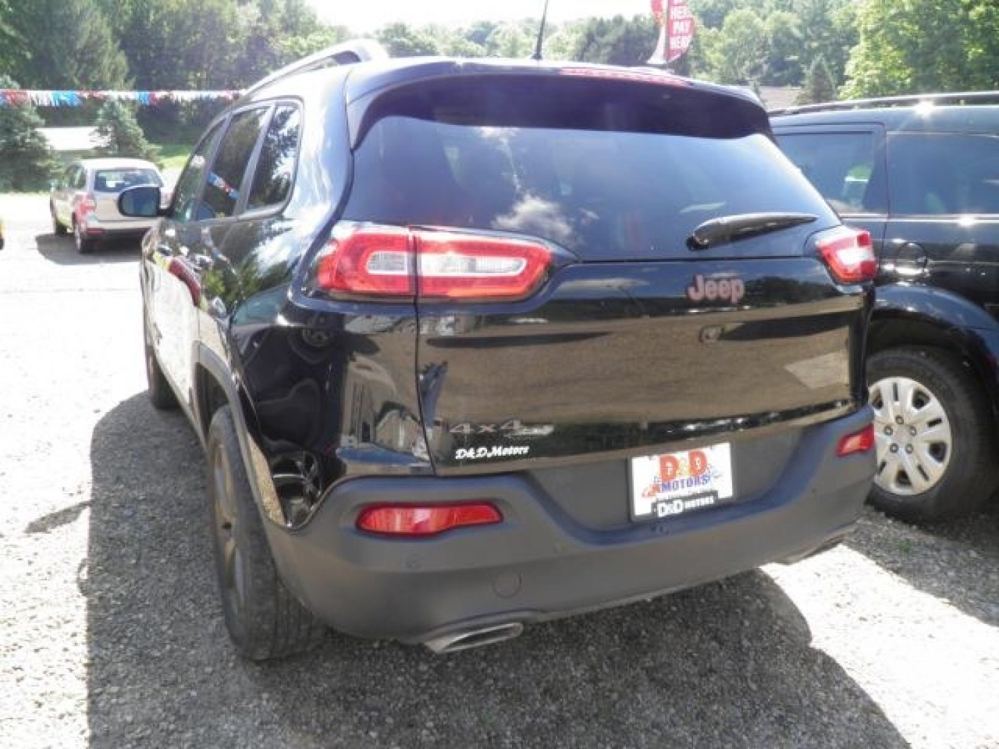 2017 Black Jeep Cherokee 75th Anniversary Edi (1C4PJMCS8HW) with an 3.2L V6 engine, AT transmission, located at 15520 McMullen Hwy SW, Belair, MD, 21502, (301) 729-3700, 39.581375, -78.846451- Photo#5