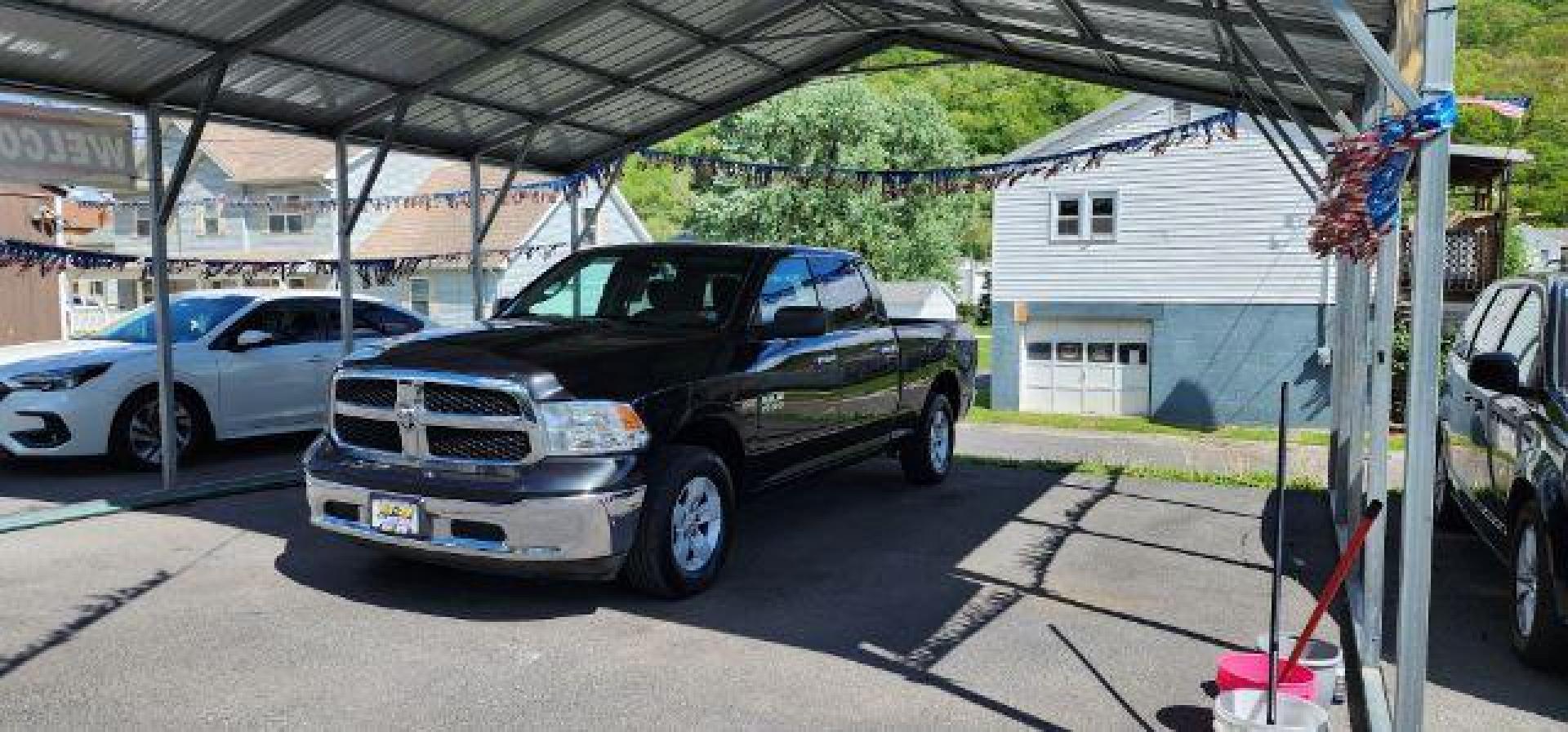 2017 BLACK /Black/Diesel Gray, cloth RAM 1500 SLT Crew Cab LWB 4WD (1C6RR7TT5HS) with an 5.7 V8 engine, AT transmission, located at 15520 McMullen Hwy SW, Belair, MD, 21502, (301) 729-3700, 39.581375, -78.846451 - Photo#2