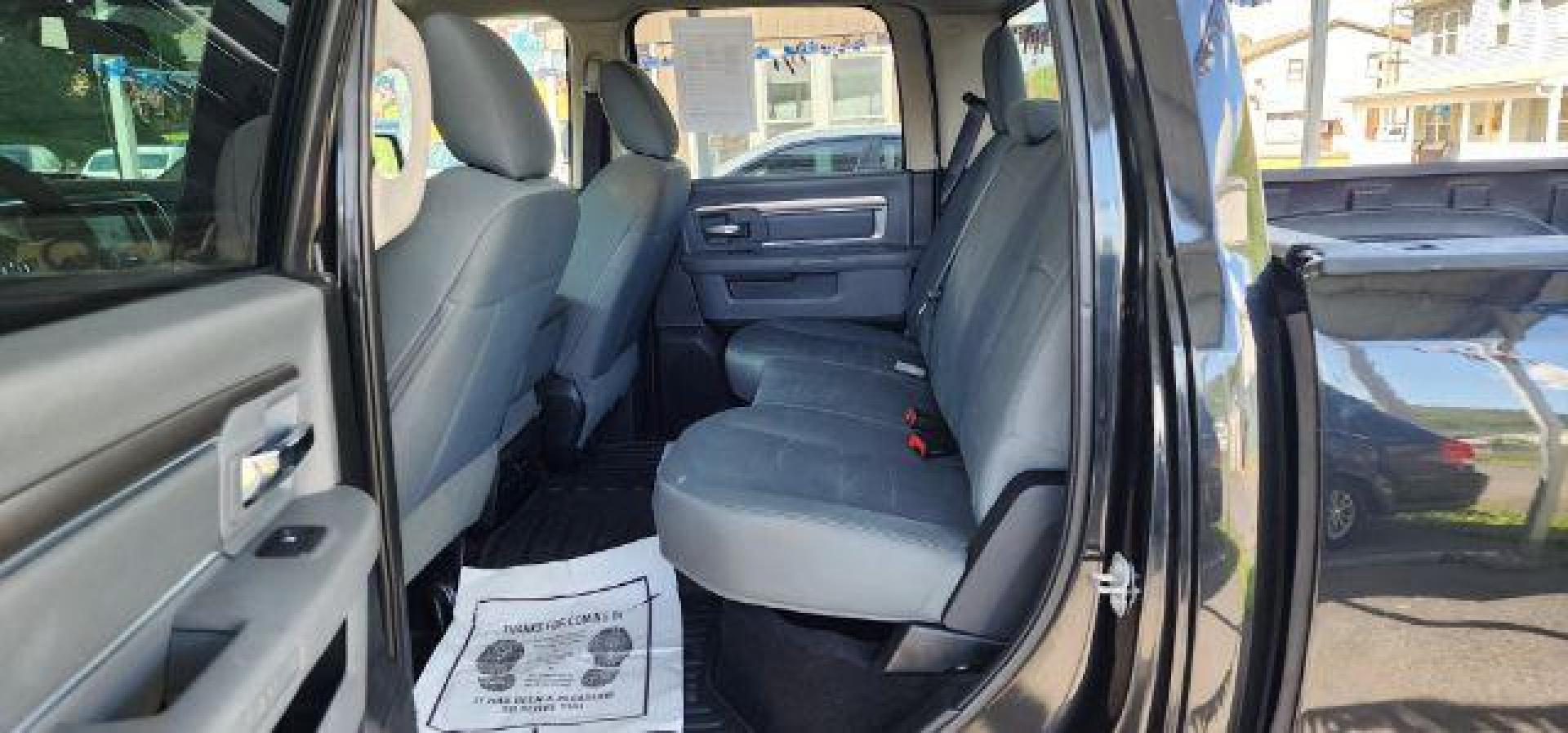 2017 BLACK /Black/Diesel Gray, cloth RAM 1500 SLT Crew Cab LWB 4WD (1C6RR7TT5HS) with an 5.7 V8 engine, AT transmission, located at 15520 McMullen Hwy SW, Belair, MD, 21502, (301) 729-3700, 39.581375, -78.846451 - Photo#8