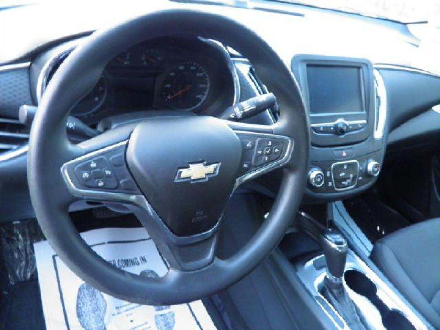 2018 White Chevrolet Malibu LT (1G1ZD5ST4JF) with an 1.5L I4 engine, AT transmission, located at 15520 McMullen Hwy SW, Belair, MD, 21502, (301) 729-3700, 39.581375, -78.846451 - Photo#2