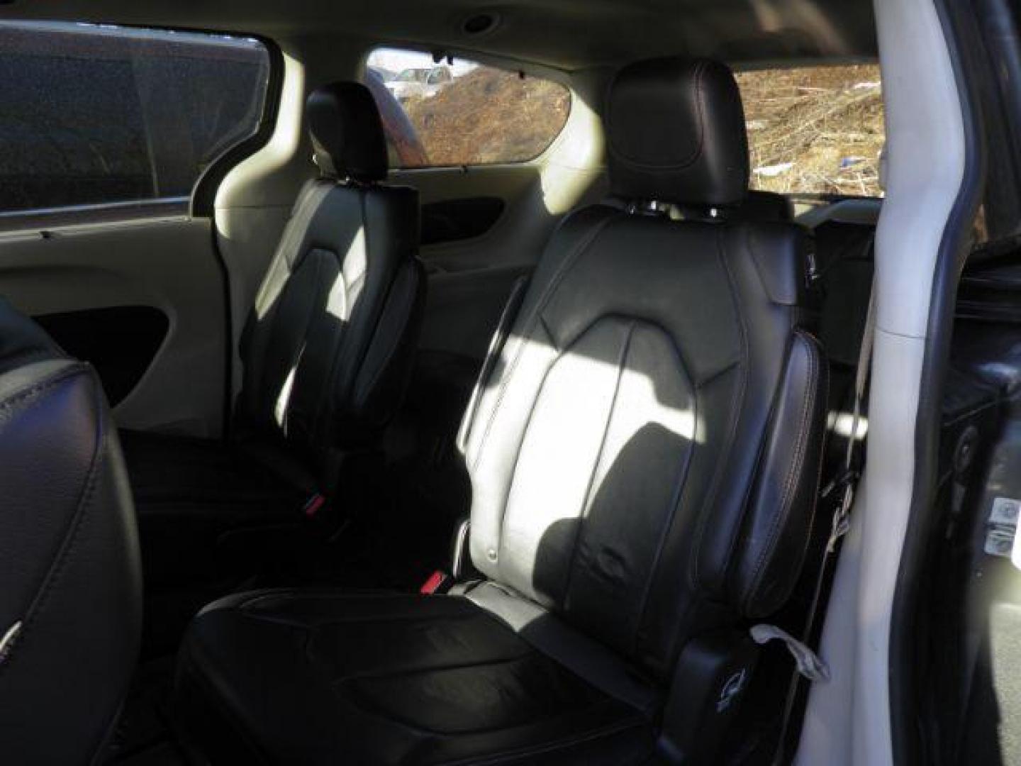 2018 Gray Chrysler Pacifica Touring L (2C4RC1BG8JR) with an 3.6L V6 engine, AT transmission, located at 15520 McMullen Hwy SW, Belair, MD, 21502, (301) 729-3700, 39.581375, -78.846451 - Photo#3