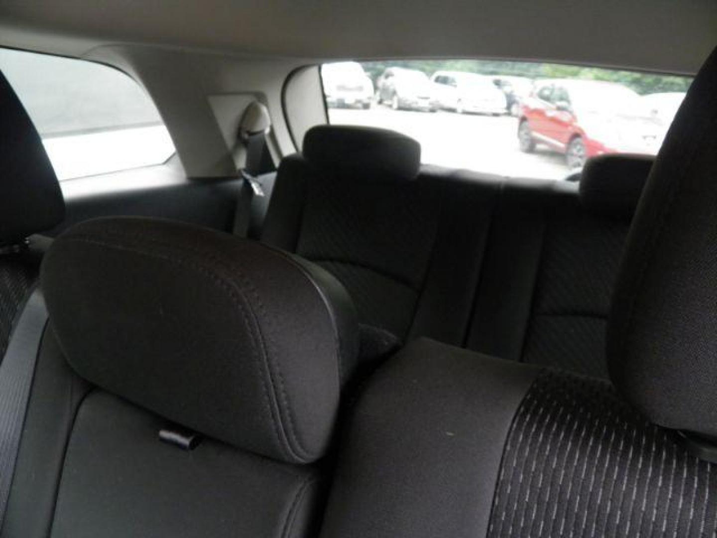 2018 BLACK Dodge Journey SE (3C4PDCAB9JT) with an 2.4L L4 engine, AT transmission, located at 19521 New George's Creek Rd SW, Barton, MD, 21521, (301) 463-2404, 39.524323, -79.017906 - Photo#4