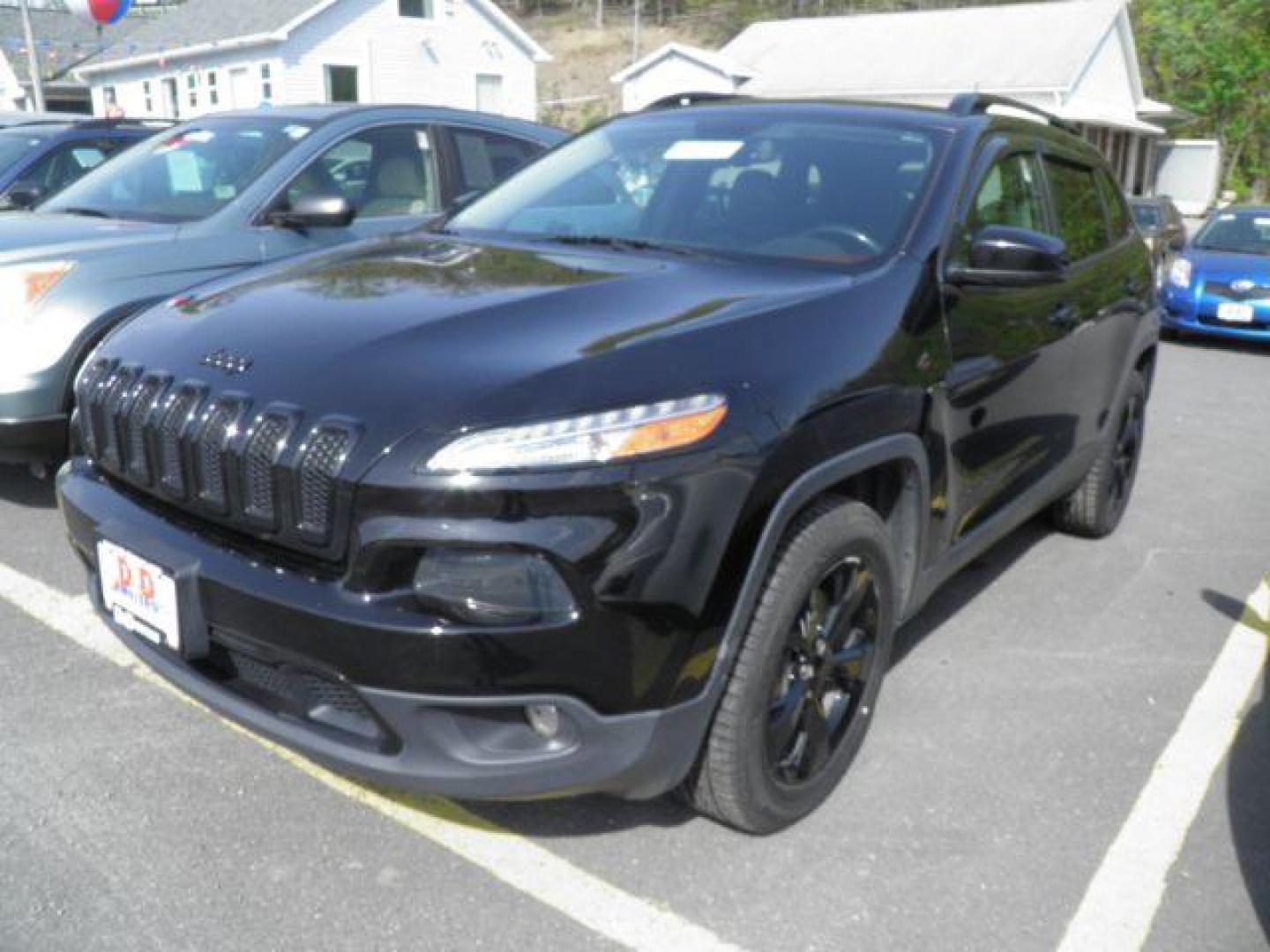 2018 BLACK Jeep Cherokee Limited 4WD (1C4PJMDB7JD) with an 2.4L L4 engine, AT transmission, located at 15520 McMullen Hwy SW, Belair, MD, 21502, (301) 729-3700, 39.581375, -78.846451 - Photo#0