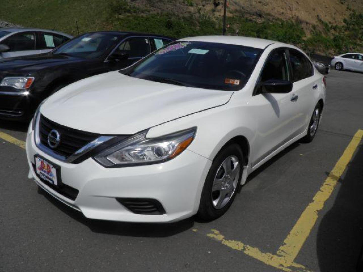 2018 White /Charcoal, cloth Nissan Altima 2.5 S (1N4AL3APXJC) with an 2.5L I4 engine, AT transmission, located at 19521 New George's Creek Rd SW, Barton, MD, 21521, (301) 463-2404, 39.524323, -79.017906 - Photo#0