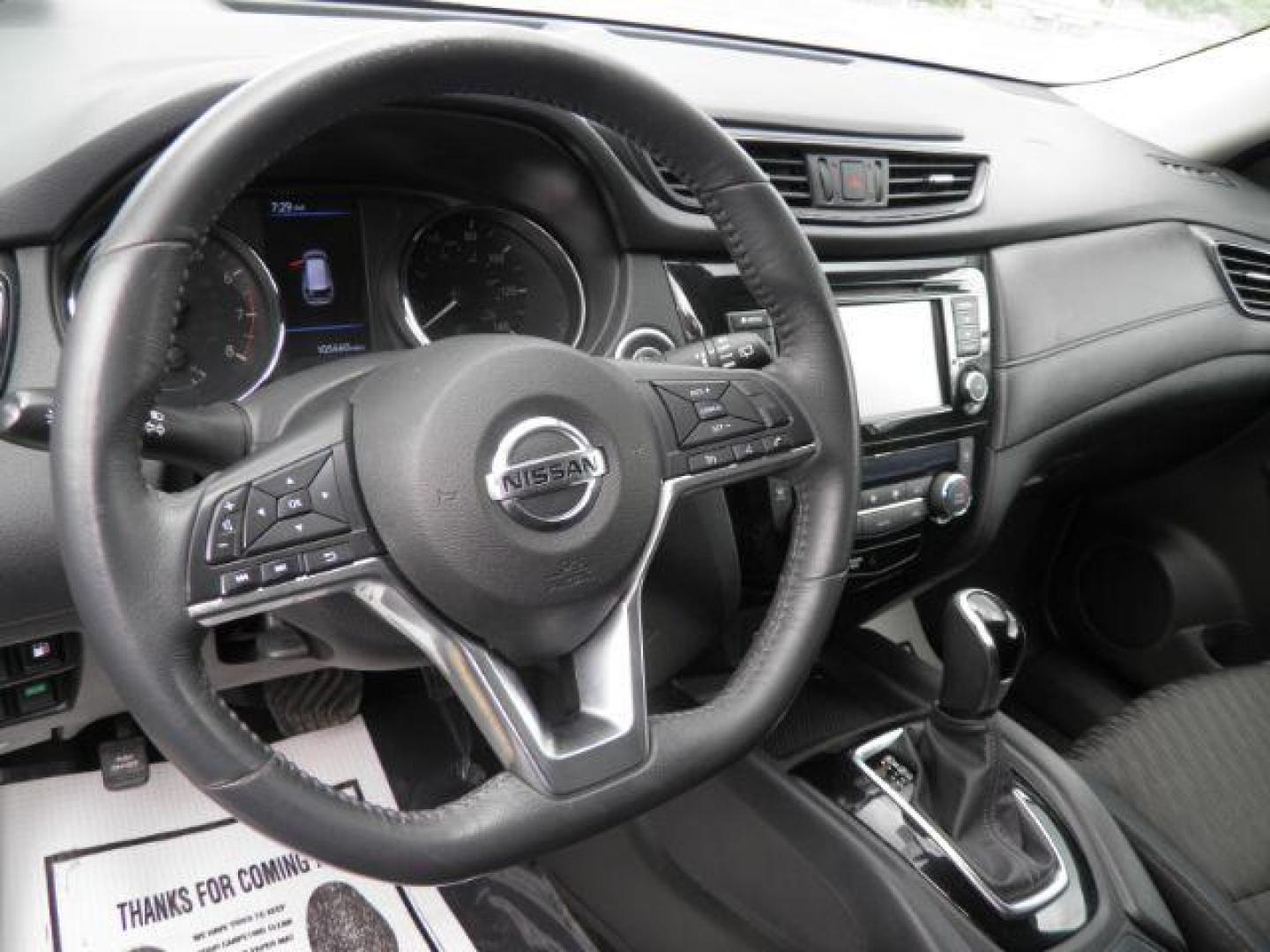 2018 SILVER Nissan Rogue SV (5N1AT2MVXJC) with an 2.5 L4 engine, AT transmission, located at 15520 McMullen Hwy SW, Belair, MD, 21502, (301) 729-3700, 39.581375, -78.846451- Photo#2